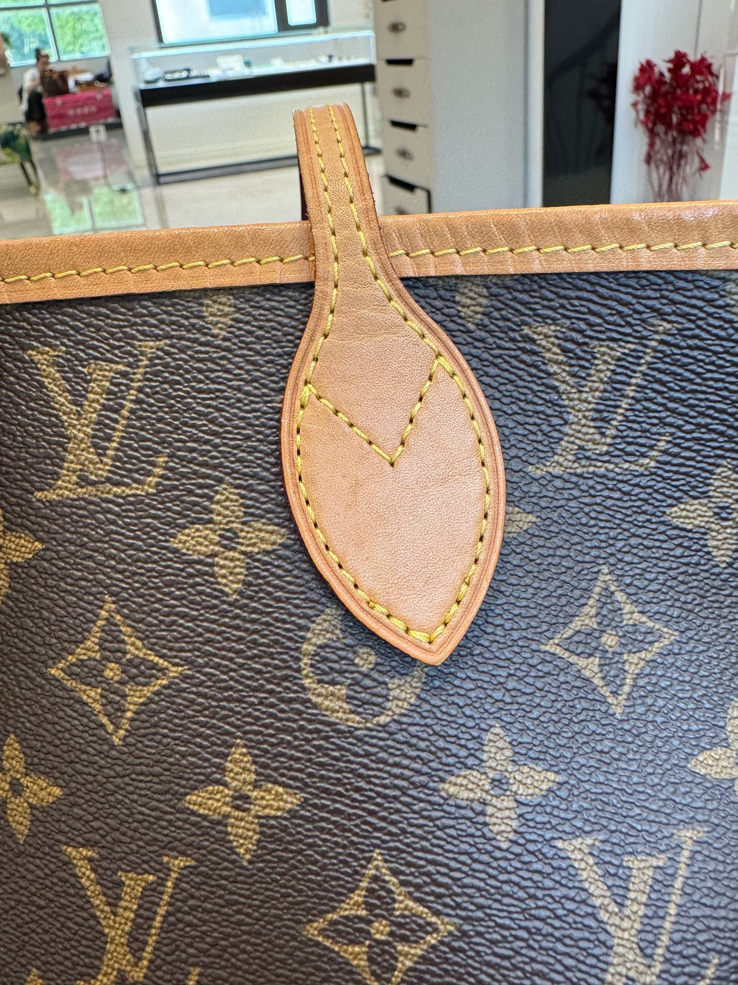 Louis Vuitton - Neverfull - Leather - Brown - (Medium)