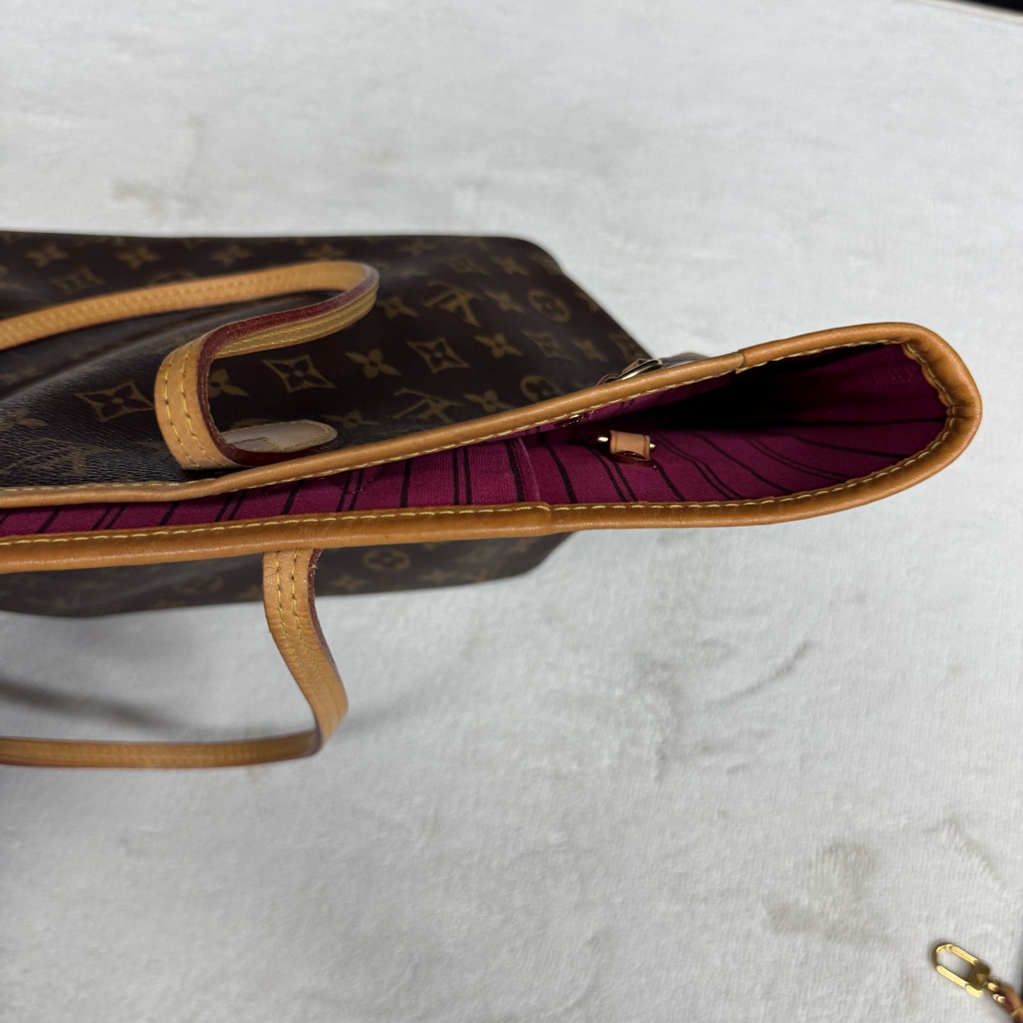 Louis Vuitton - Neverfull - Leather - Brown - (Medium)