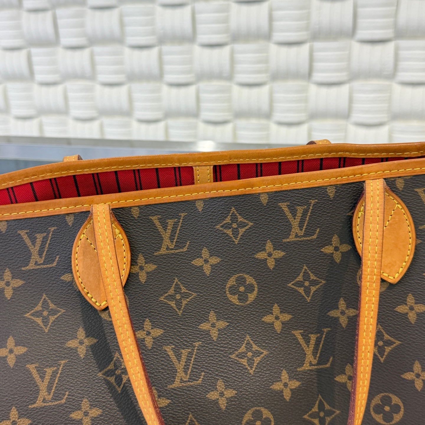 Louis Vuitton - Neverfull - Leather - Brown - (medium)