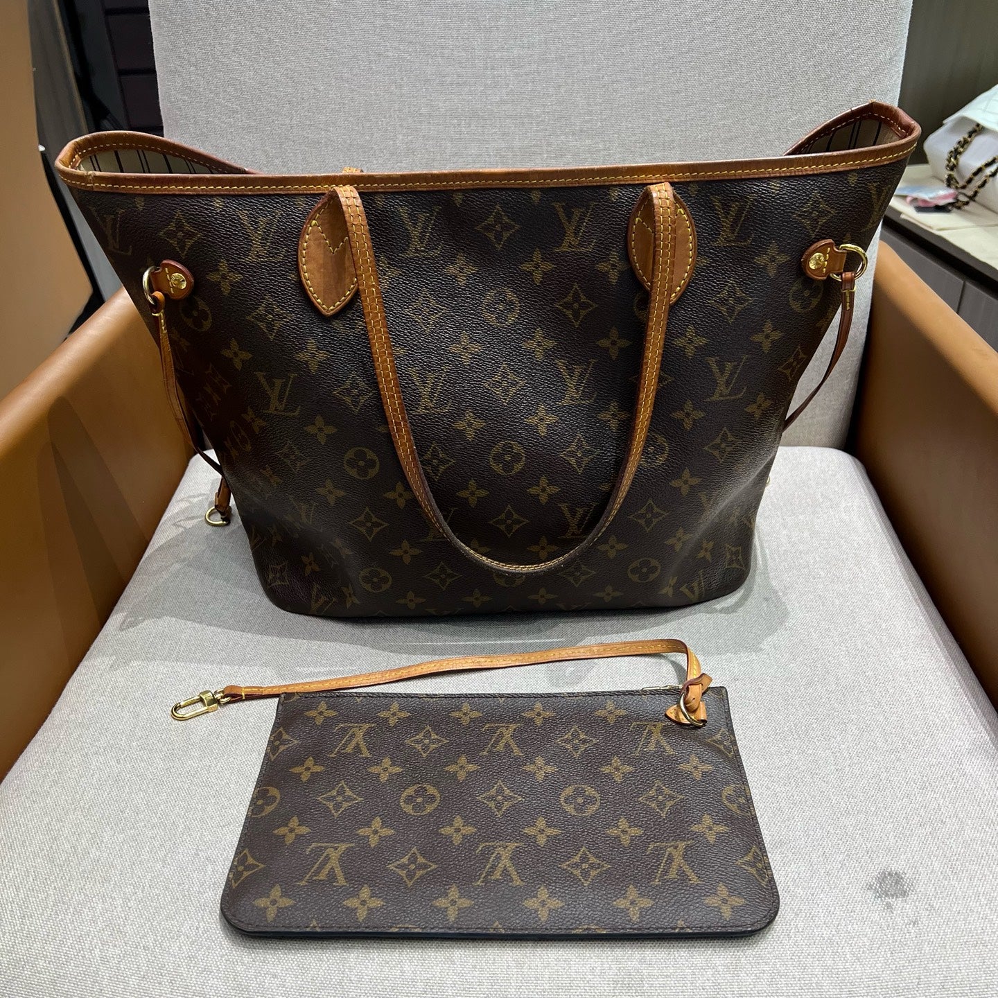 Louis Vuitton - Neverfull MM - Leather - Brown - (medium)