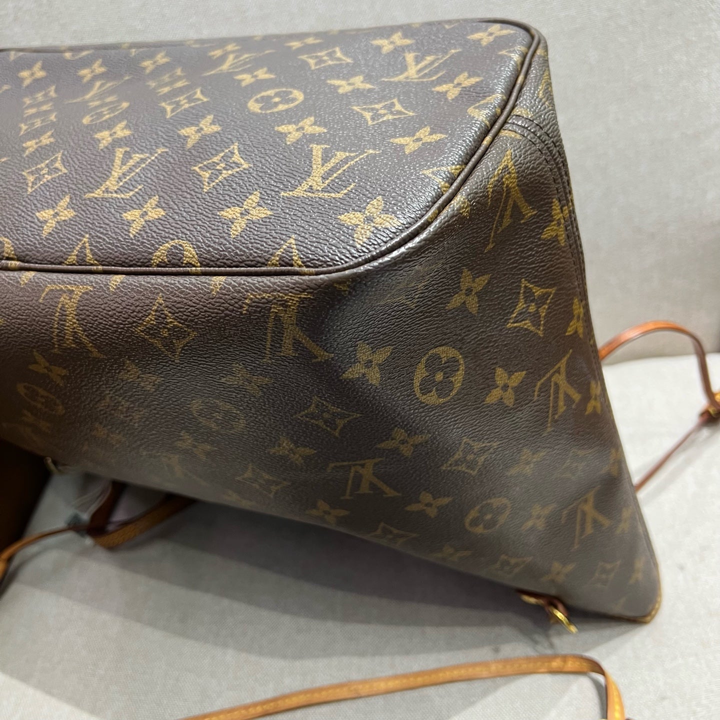 Louis Vuitton - Neverfull MM - Leather - Brown - (medium)