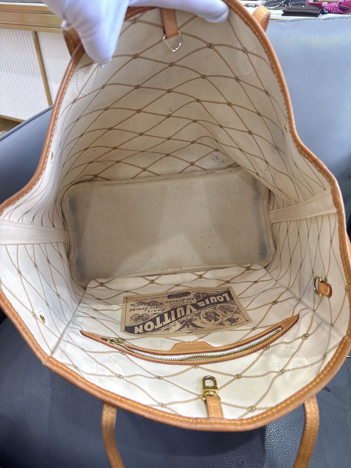 Louis Vuitton - Neverfull MM Palace Series Limited Edition - Damier Azur coated canvas with Vachetta leather trim - White, blue, pink, yellow, red, tan - (Medium)