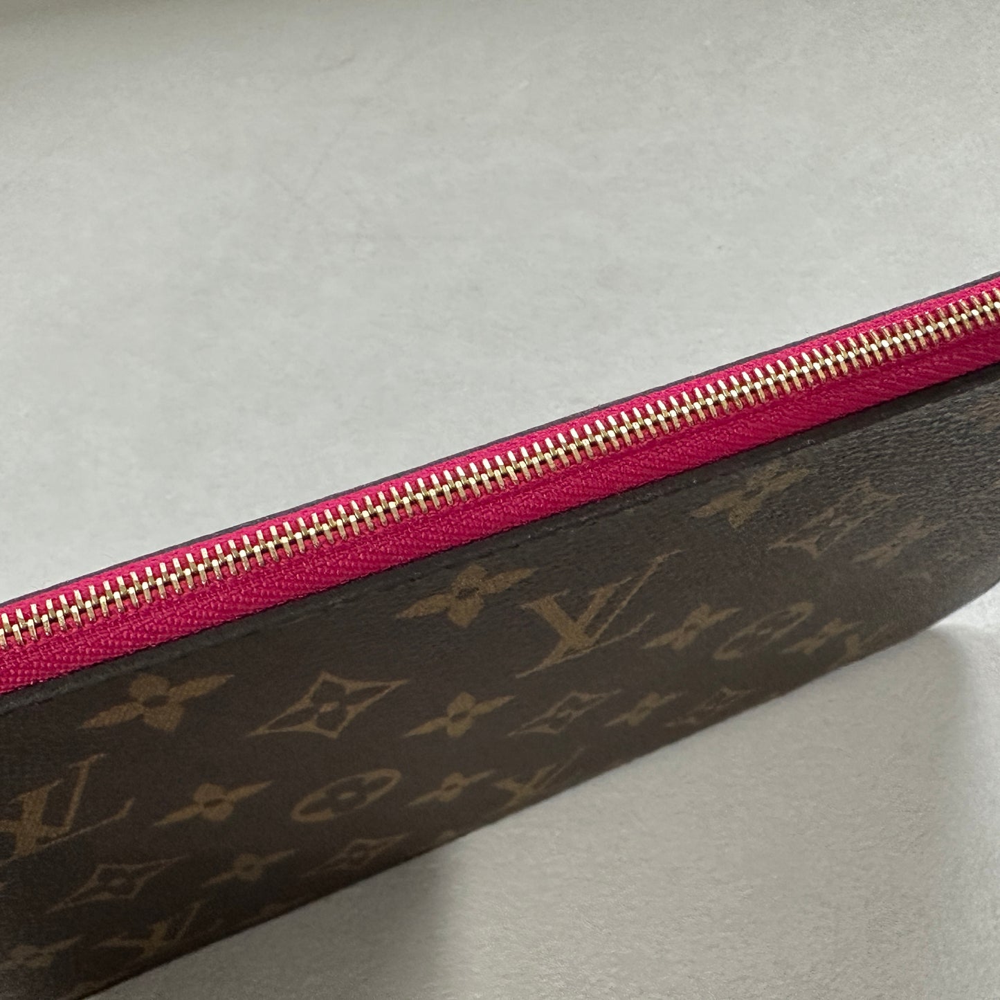 Louis Vuitton - Neverfull Pouch - Cloth - Brown - (mini)