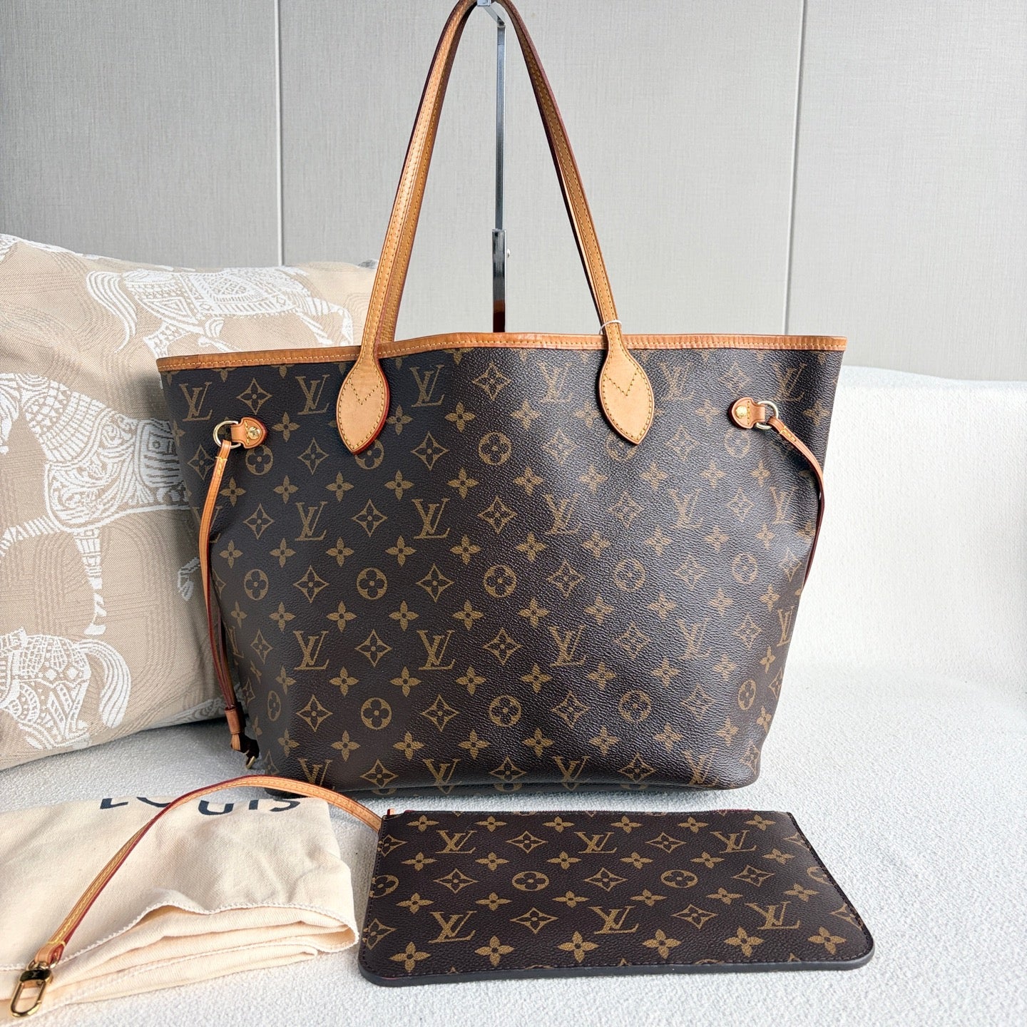 Louis Vuitton - Neverfull - Synthetic - Brown - (Medium)