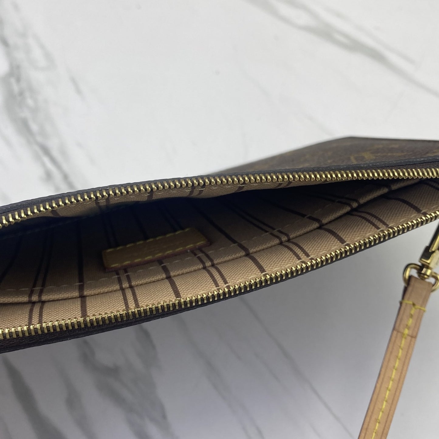 Louis Vuitton - Neverfull - Synthetic - Brown - (medium)