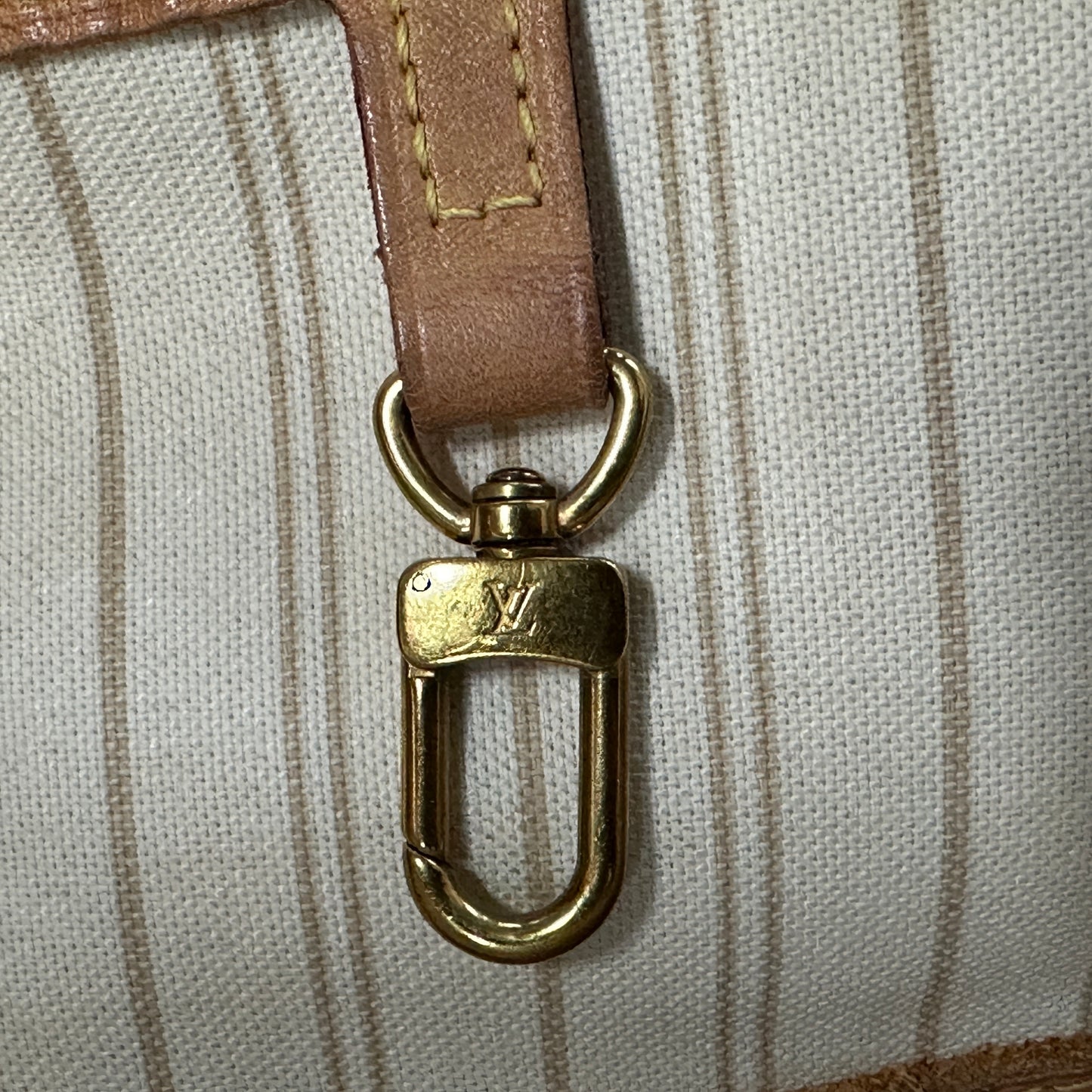 Louis Vuitton - Neverfull - Synthetic - White - (medium)