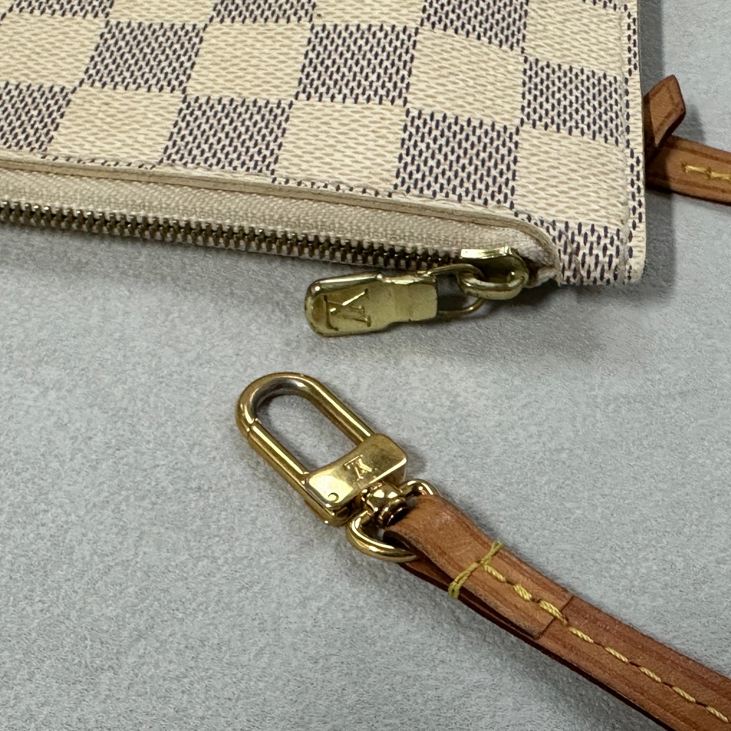 Louis Vuitton - Neverfull - Synthetic - White - (medium)