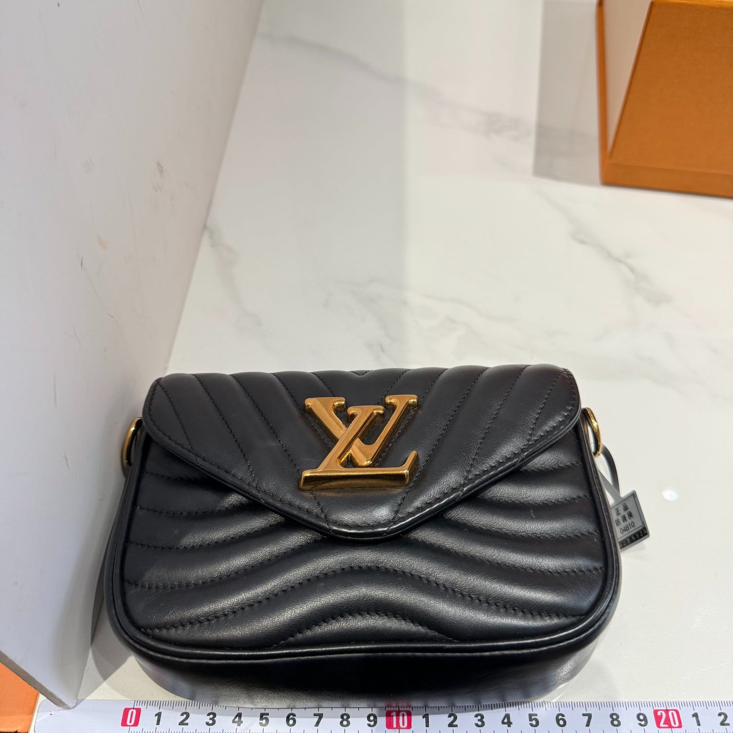 Louis Vuitton New Wave Leather Black - view 6