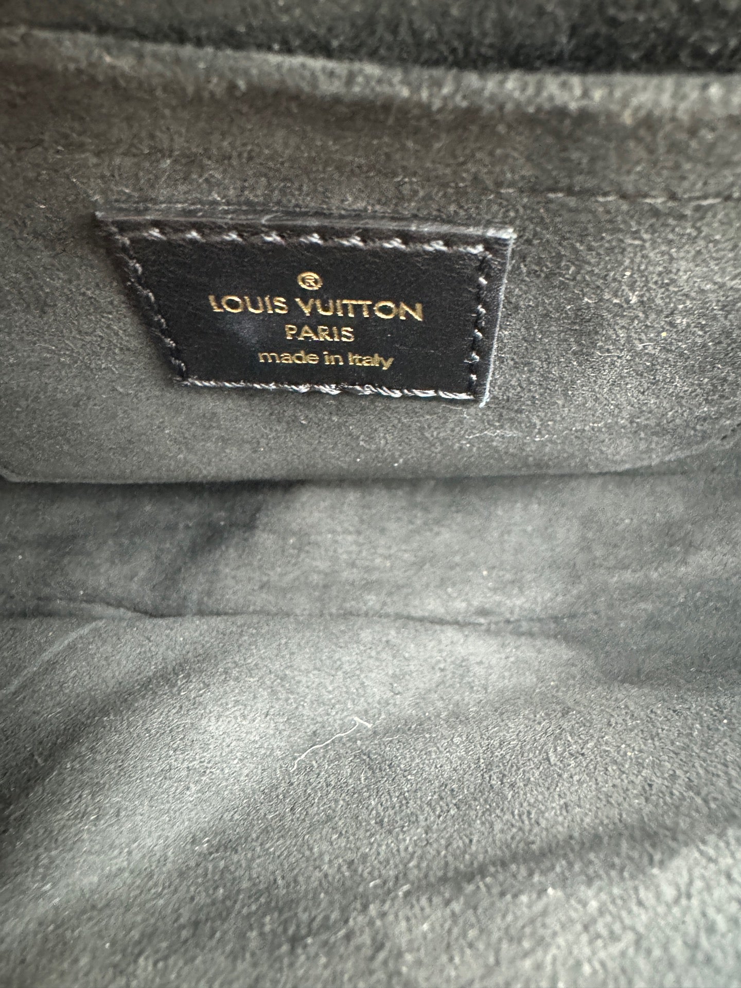 Louis Vuitton - New Wave Chain Bag - Cowhide leather - Black - (Small)