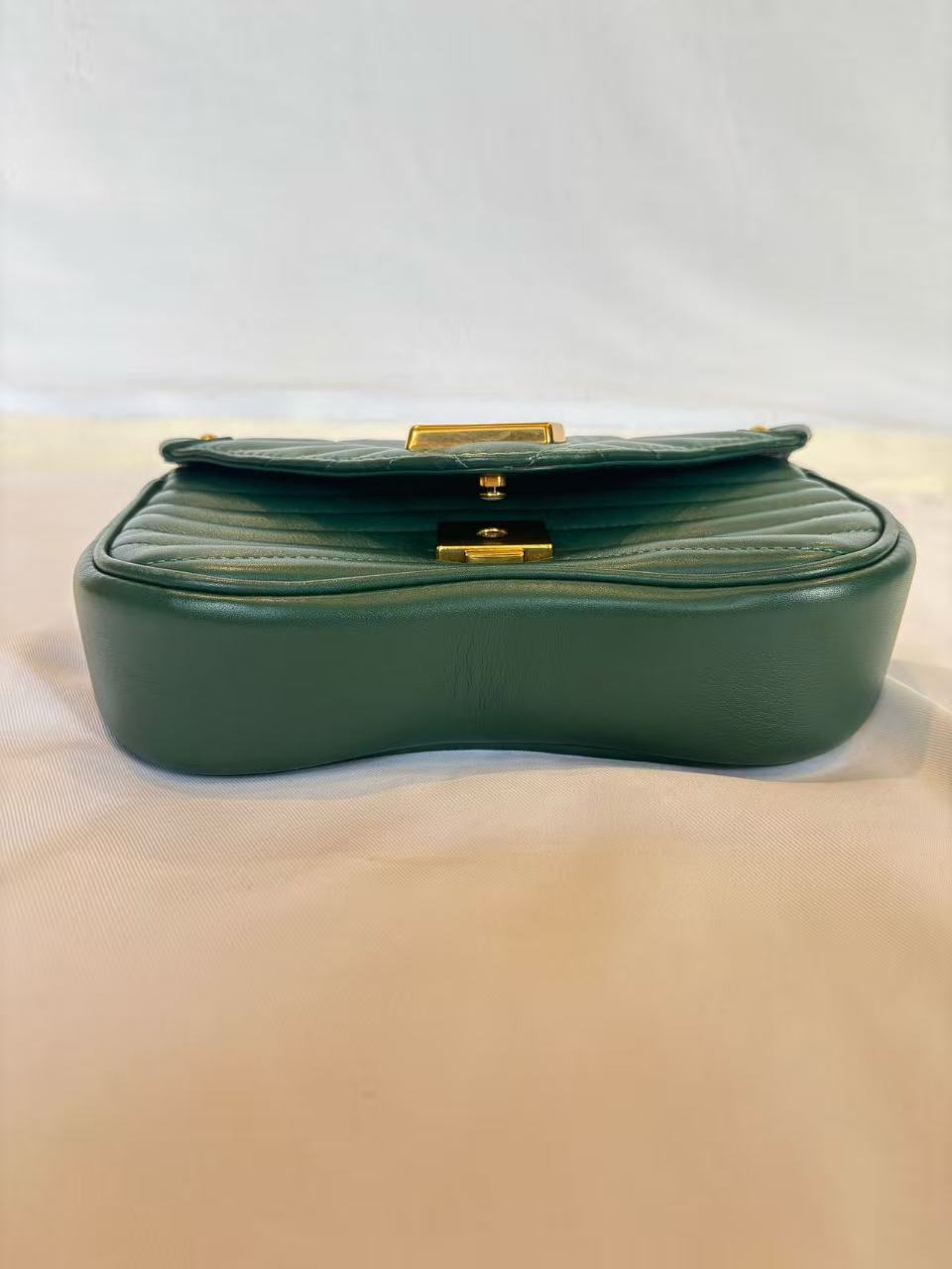 Louis Vuitton - New Wave Chain Bag M58664 - Calfskin leather - Green with Gold-Tone Hardware - (small)