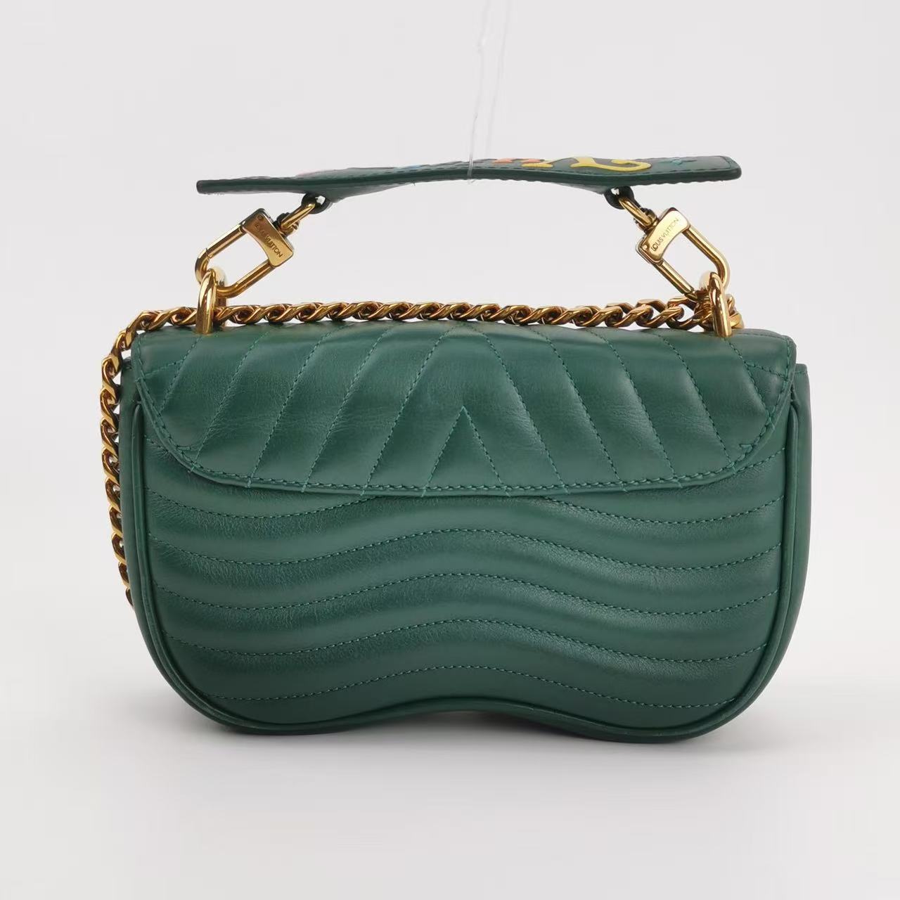 Louis Vuitton - New Wave Chain Bag M58664 - Calfskin leather - Green with Gold-Tone Hardware - (small)