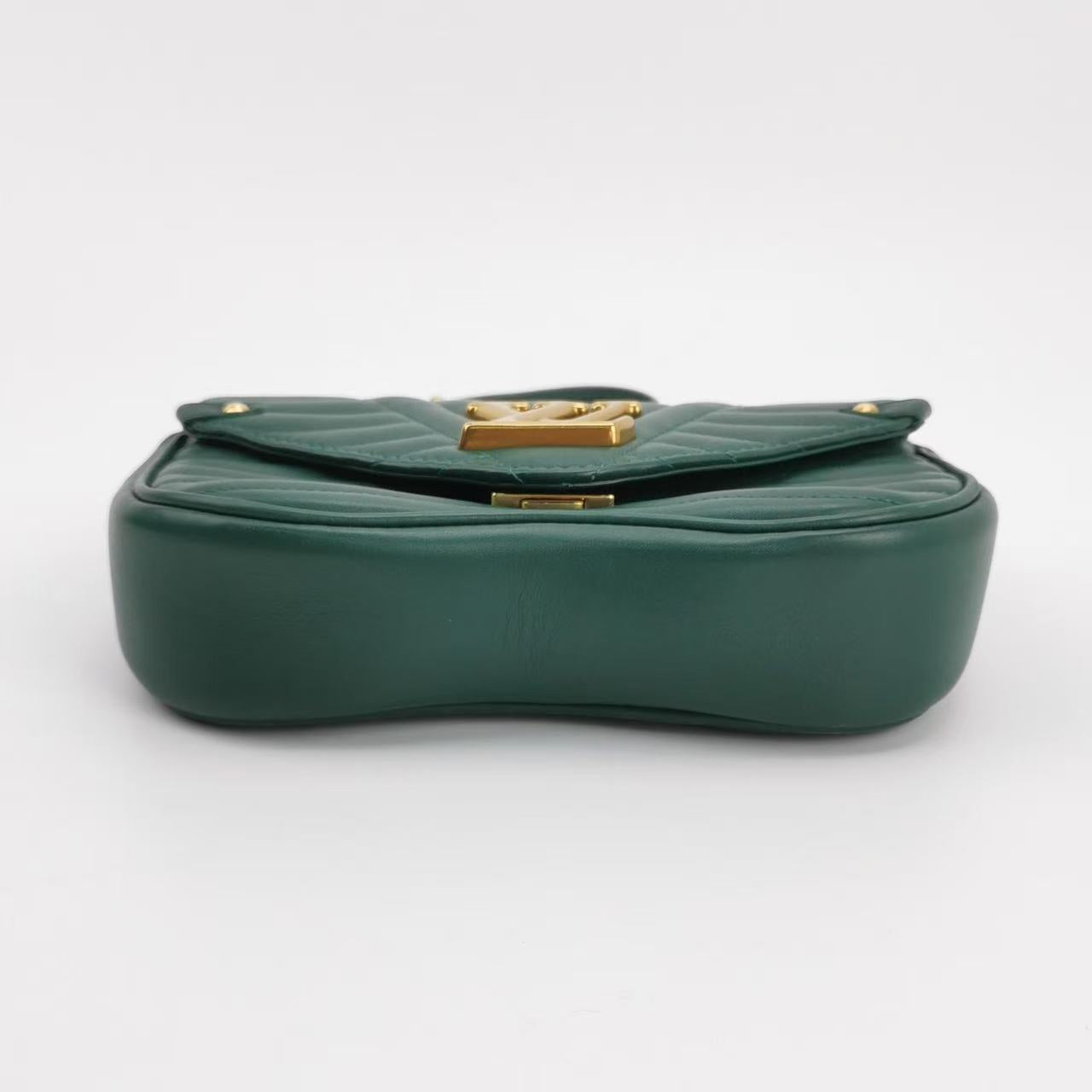 Louis Vuitton - New Wave Chain Bag M58664 - Calfskin leather - Green with Gold-Tone Hardware - (small)