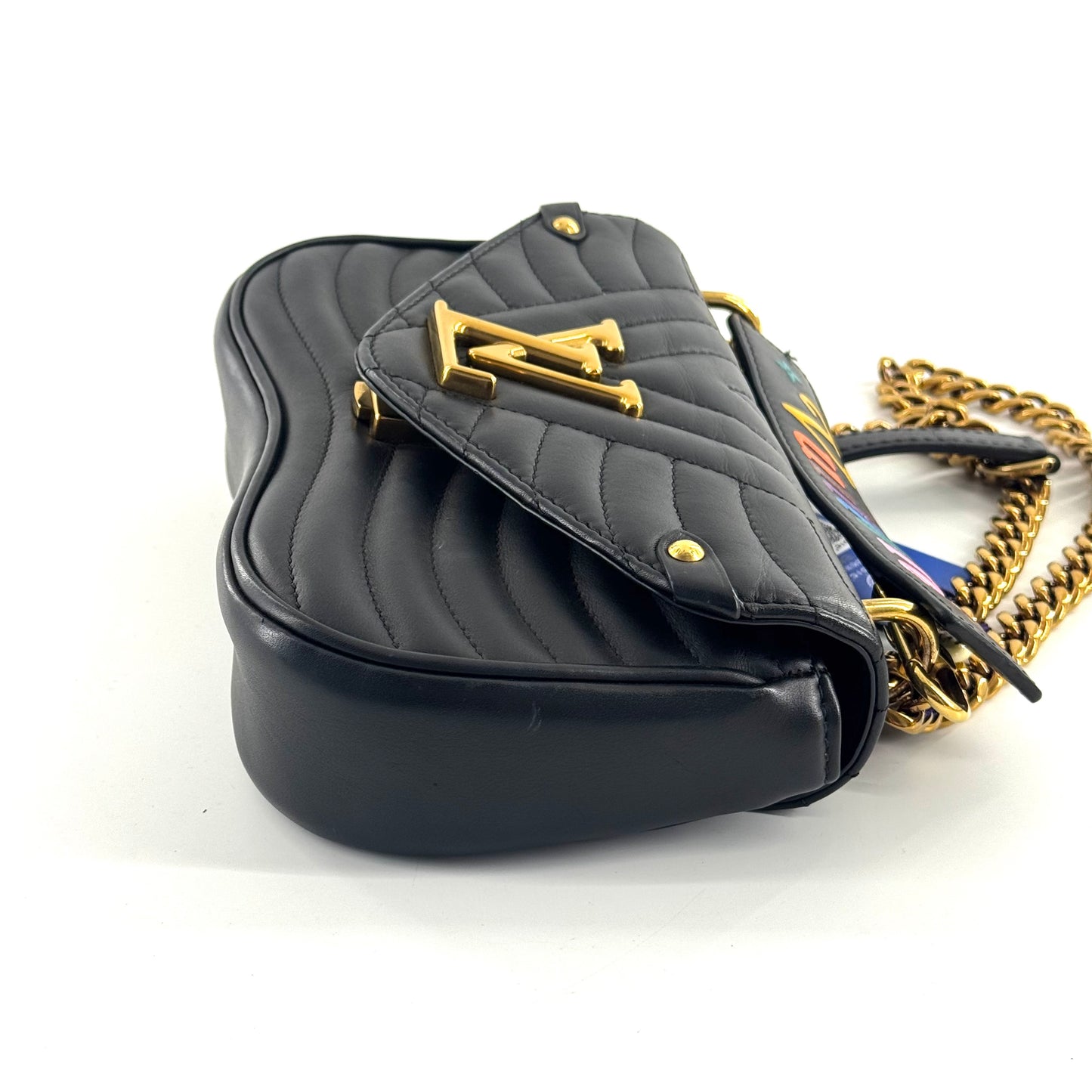 Louis Vuitton - New Wave Chain Bag - Quilted leather - Black with Gold-Tone Hardware - (Mini)