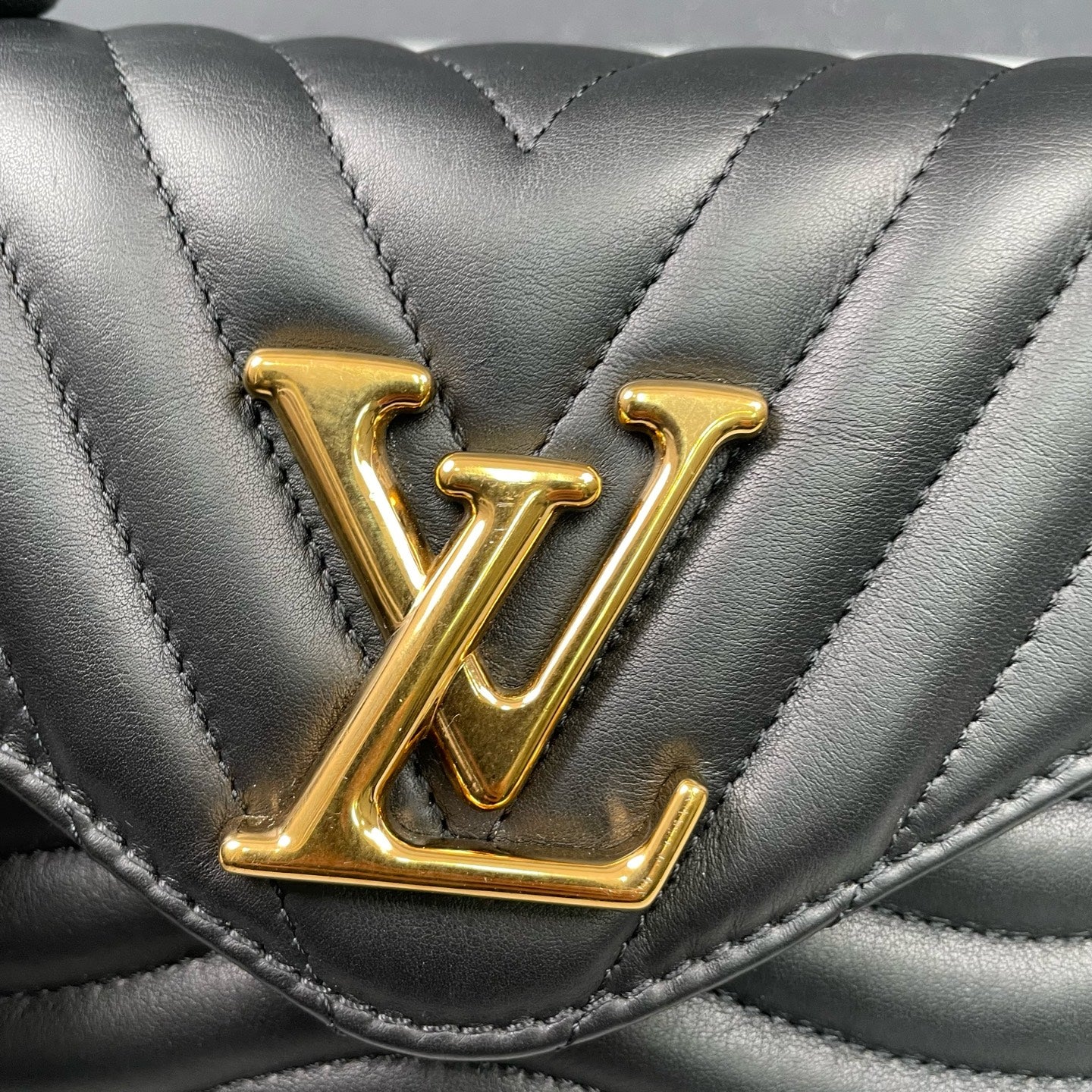 Louis Vuitton - New Wave - Leather - Black - (mini)