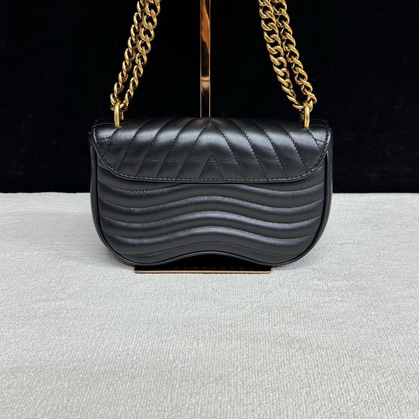 Louis Vuitton - New Wave - Leather - Black - (small)