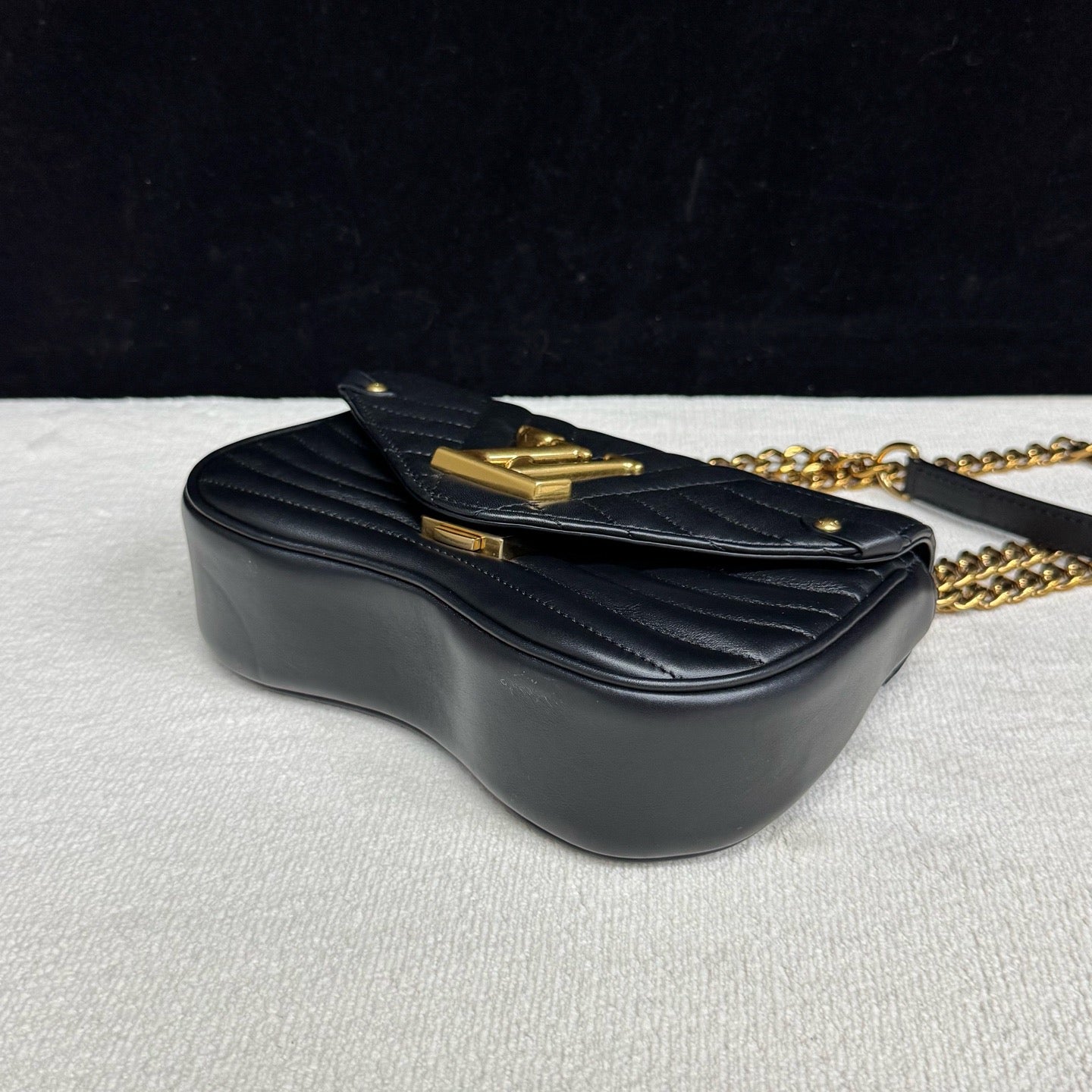 Louis Vuitton - New Wave - Leather - Black - (small)