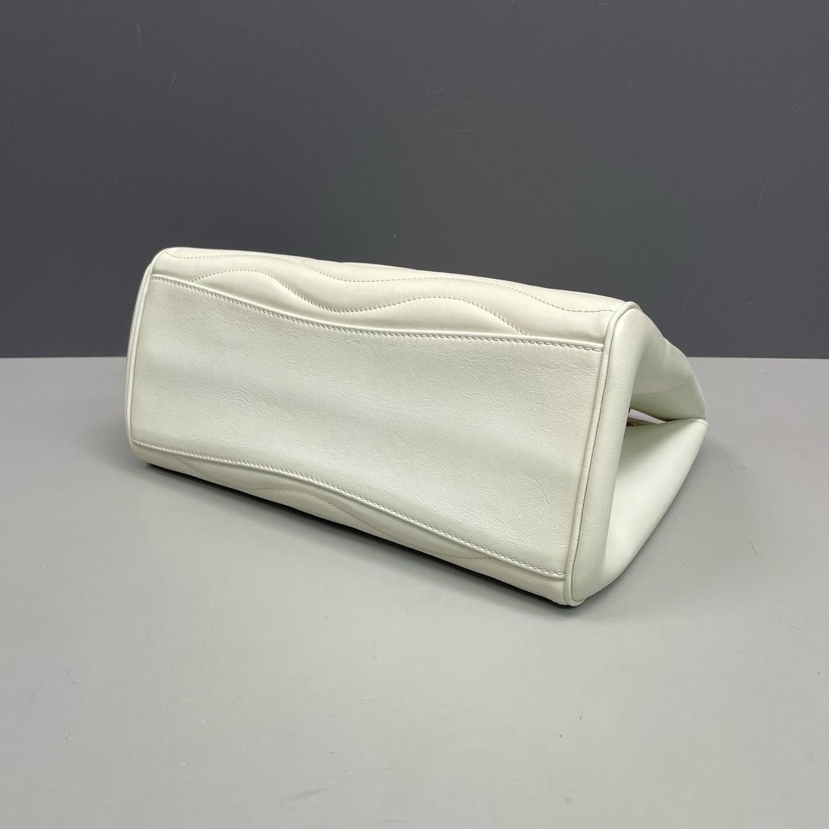 Louis Vuitton - New Wave - Leather - White