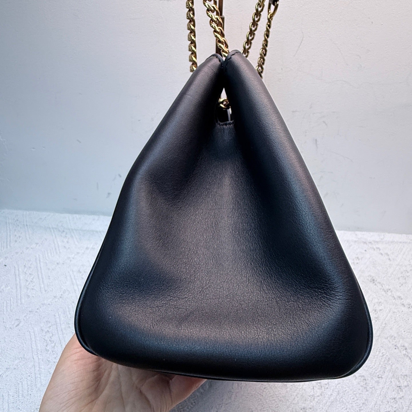 Louis Vuitton - New Wave Tote - Leather - Black with Gold-Tone Hardware - (medium)
