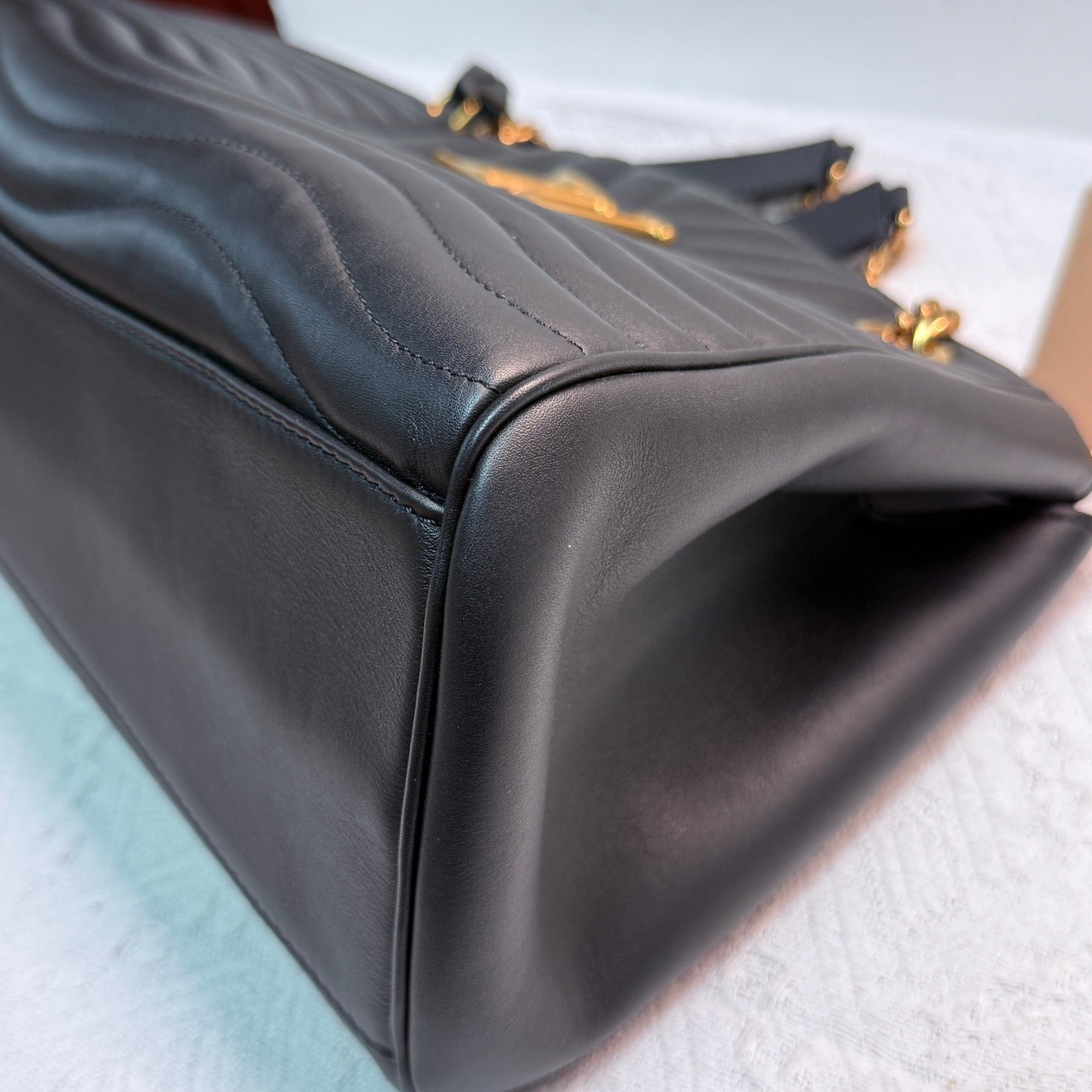 Louis Vuitton - New Wave Tote - Leather - Black with Gold-Tone Hardware - (medium)