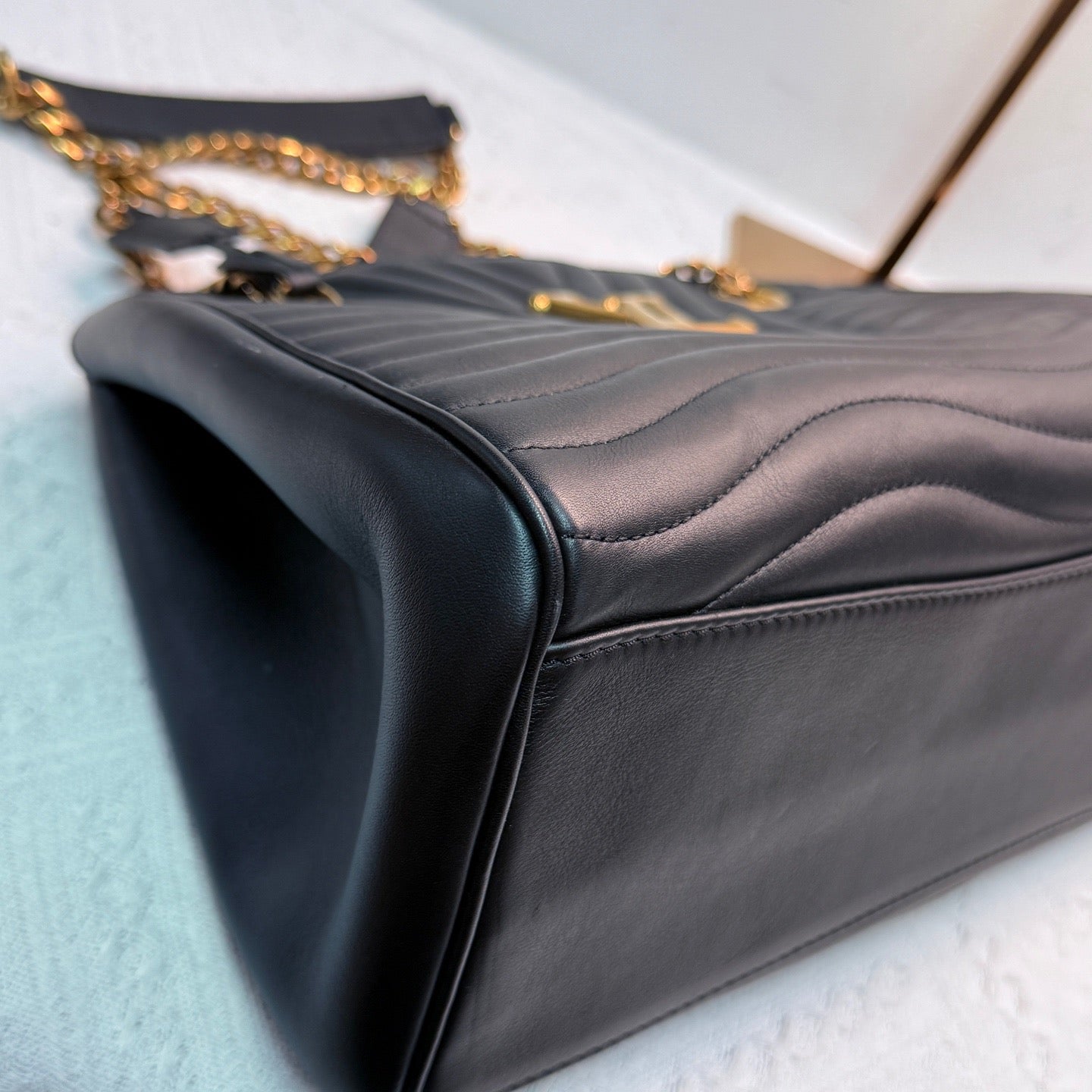 Louis Vuitton - New Wave Tote - Leather - Black with Gold-Tone Hardware - (medium)