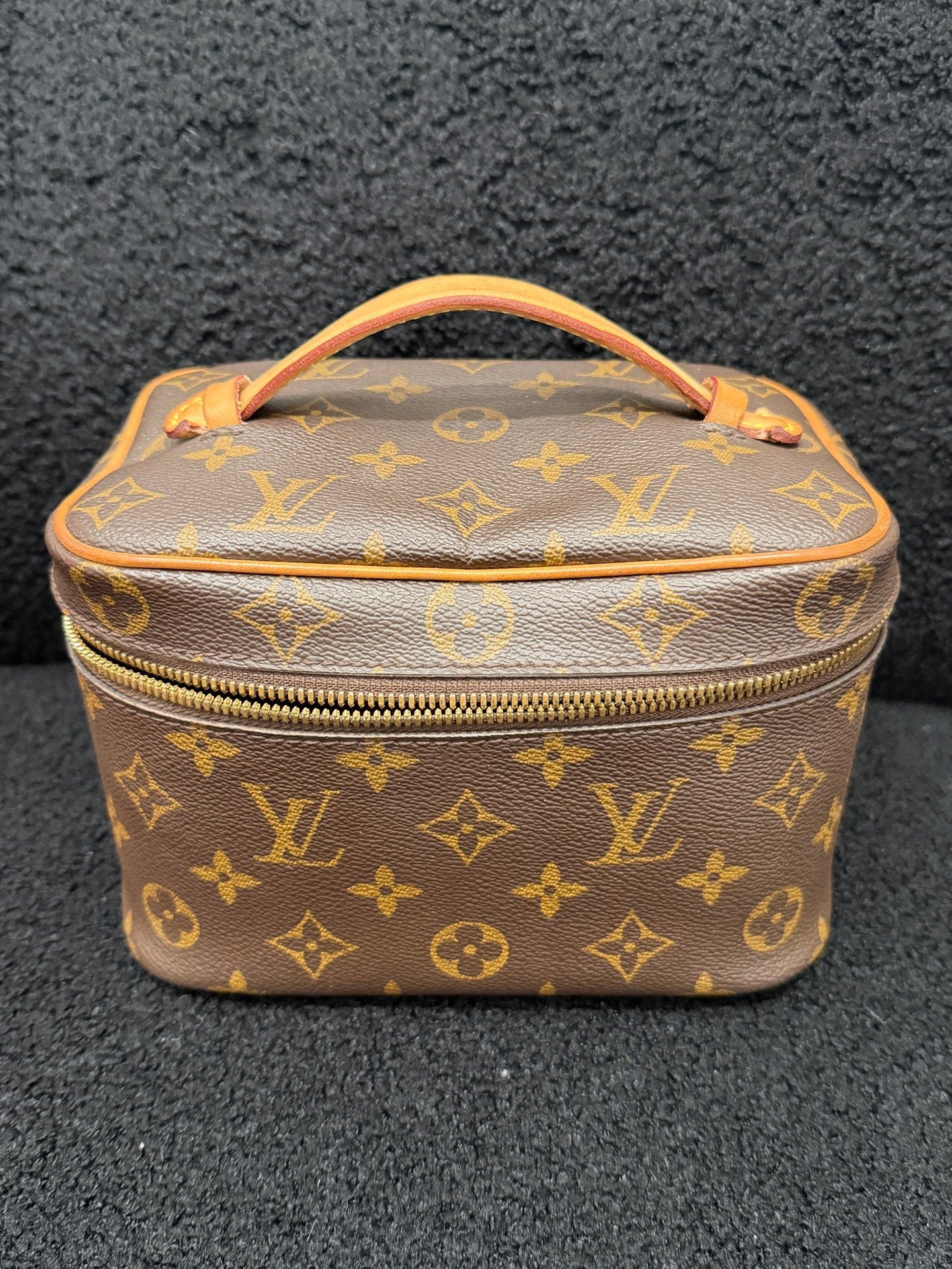 Louis Vuitton - Nice Mini - Monogram coated canvas with Vachetta leather trim - Brown with natural Vachetta leather - (small)