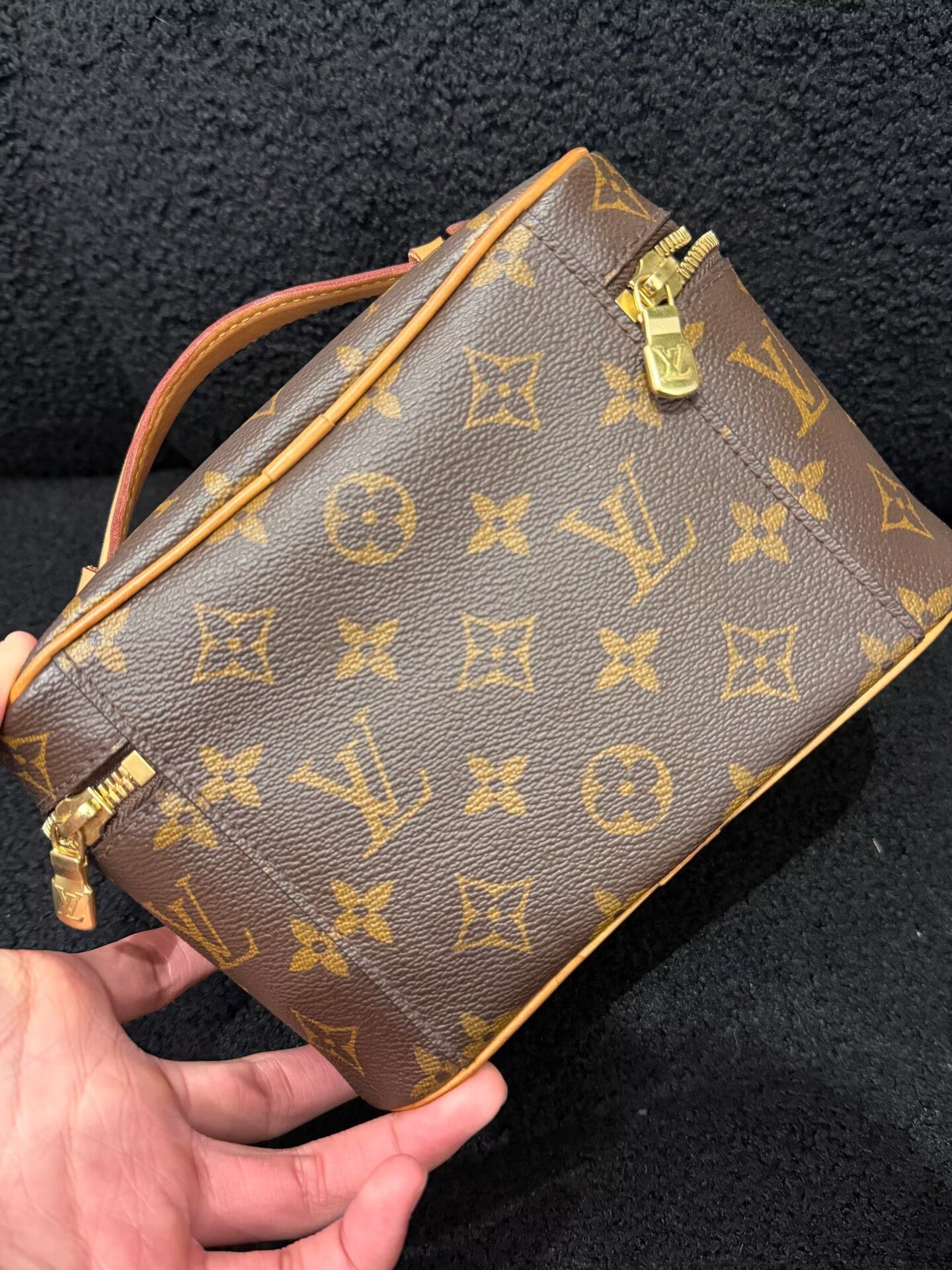 Louis Vuitton - Nice Mini - Monogram coated canvas with Vachetta leather trim - Brown with natural Vachetta leather - (small)