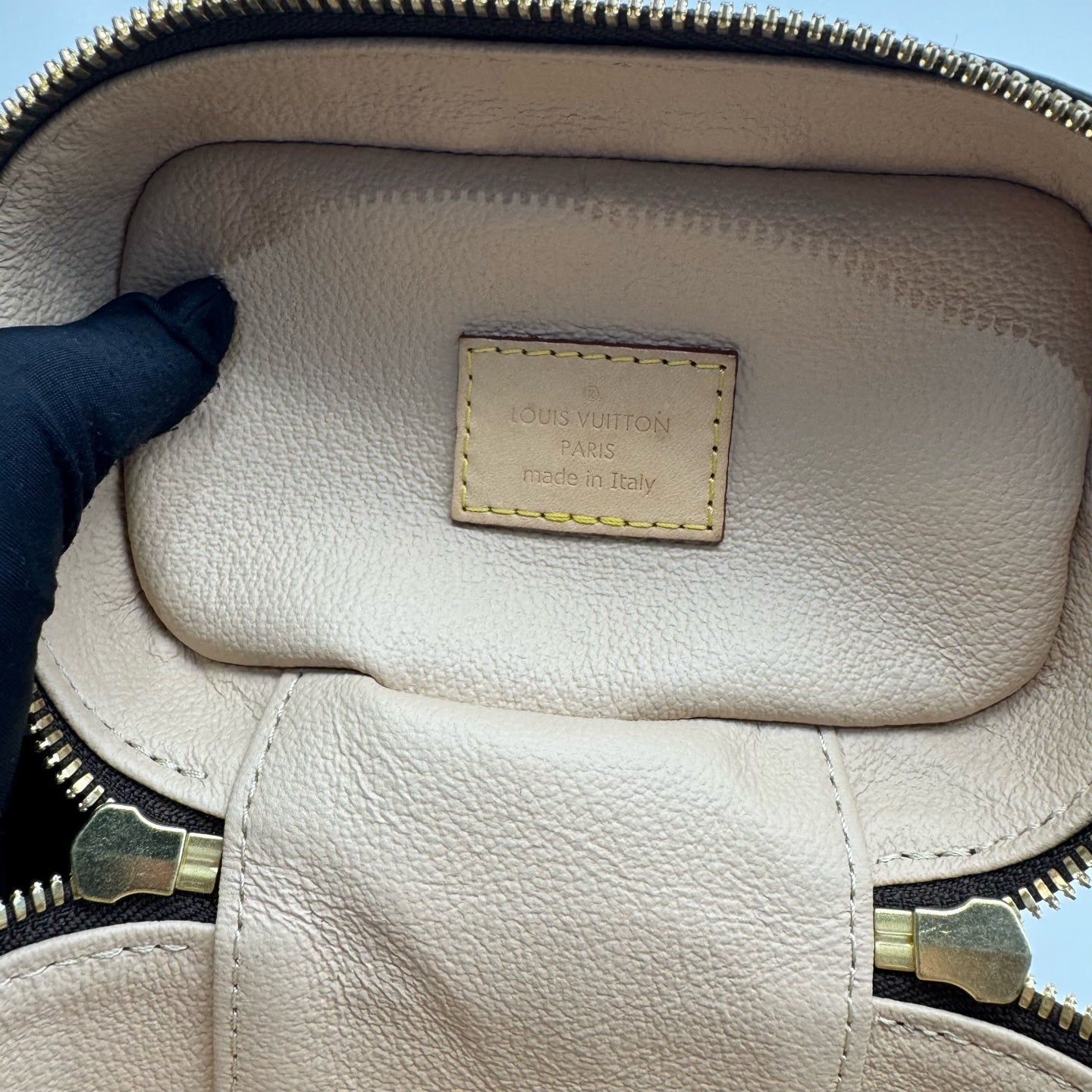 Louis Vuitton - Nice nano - Leather - Brown - (mini)