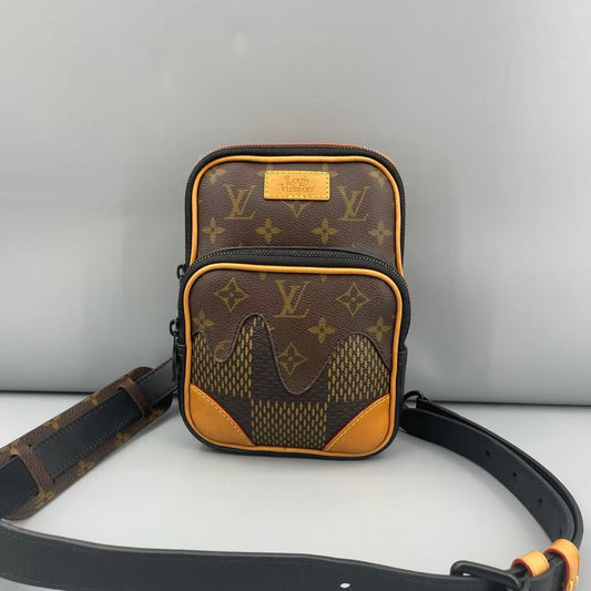 Louis Vuitton - Nigo Collaboration Camera Bag - Monogram and Damier Ebene coated canvas with smooth leather trim - Brown - (small)