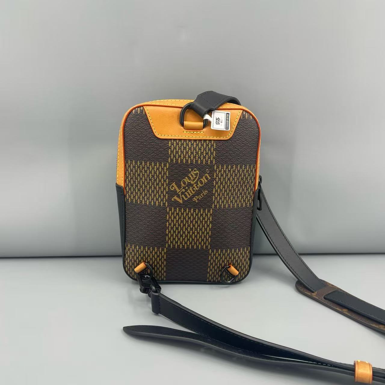 Louis Vuitton - Nigo Collaboration Camera Bag - Monogram and Damier Ebene coated canvas with smooth leather trim - Brown - (small)