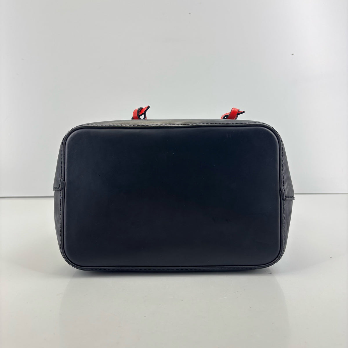 Louis Vuitton - Noe BB - Leather - Black - (small)
