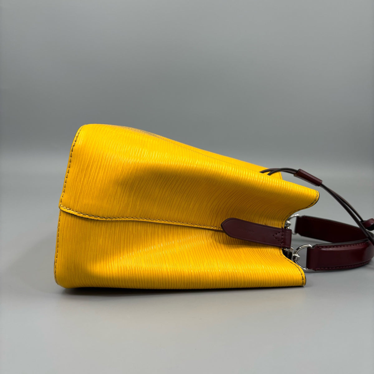 Louis Vuitton - Noe BB - Leather - Yellow - (mini)