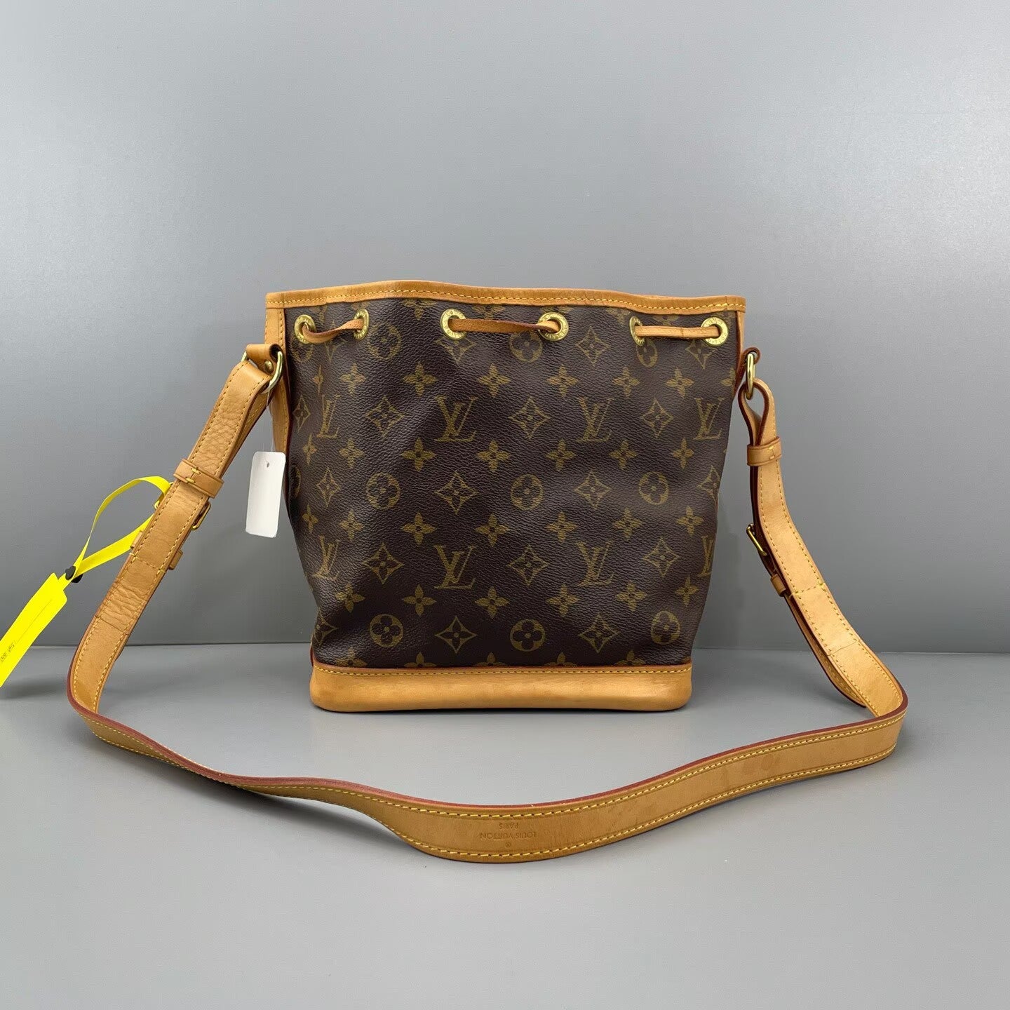 Louis Vuitton - Noé BB - Monogram coated canvas with natural Vachetta leather trim - Brown - (mini)