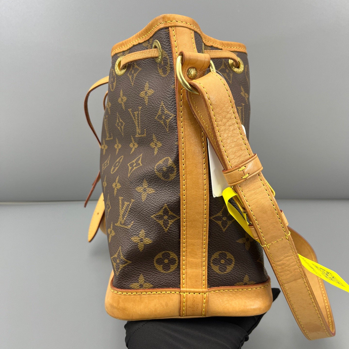 Louis Vuitton - Noé BB - Monogram coated canvas with natural Vachetta leather trim - Brown - (mini)