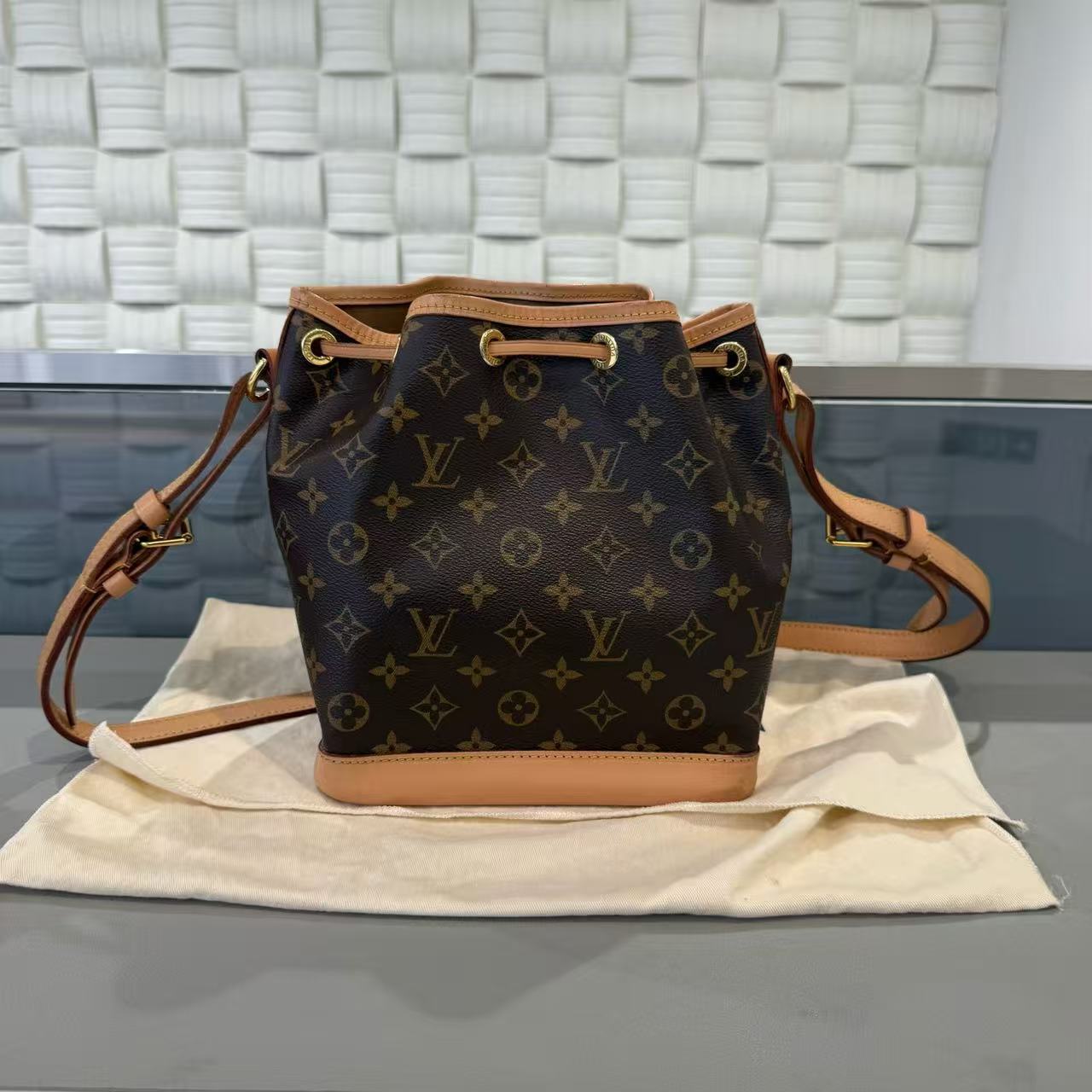 Louis Vuitton - Noe BB - Monogram coated canvas with vachetta leather trim - Brown - (small)