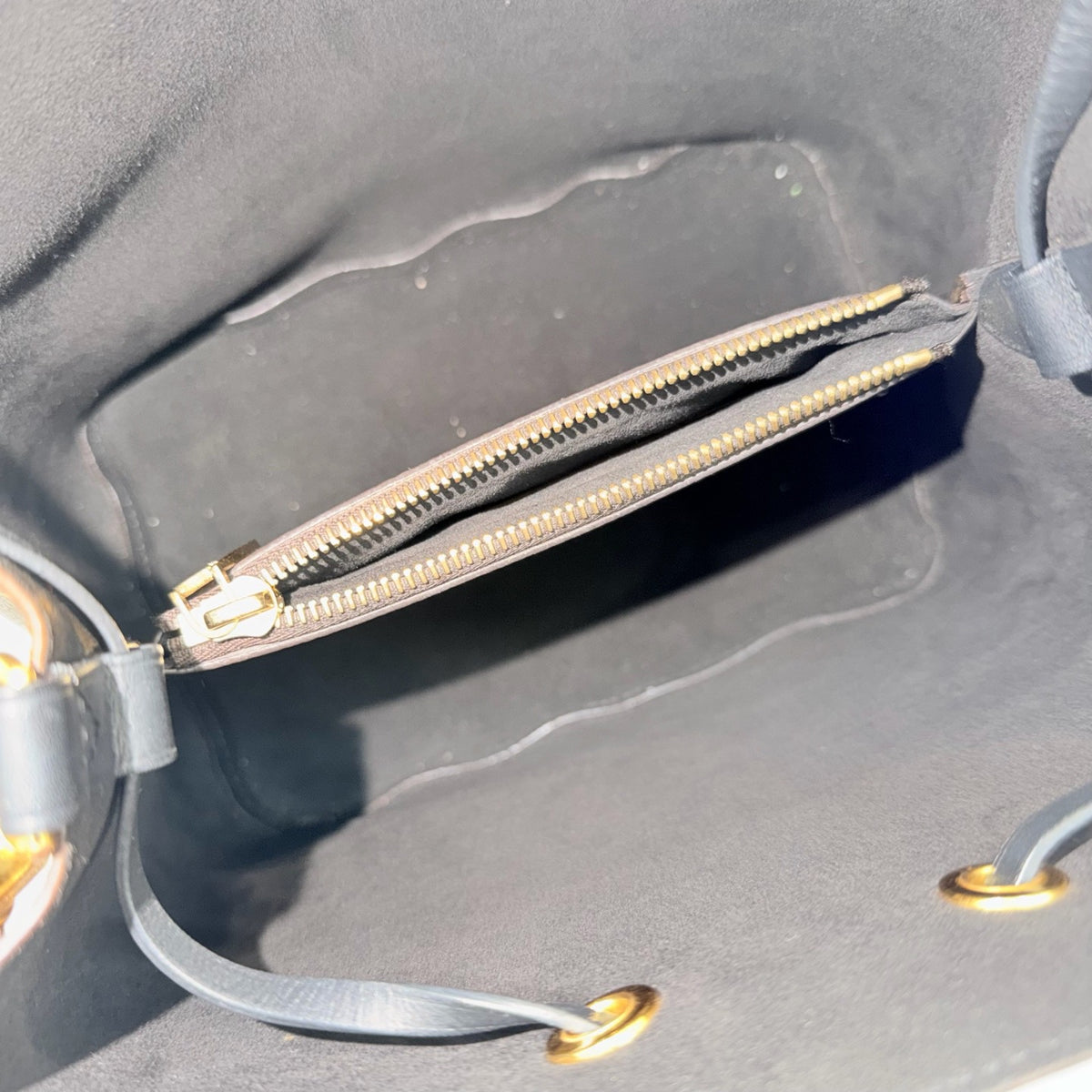 Louis Vuitton - Noe Bucket Bag with Stickers - Synthetic - Brown - (medium)
