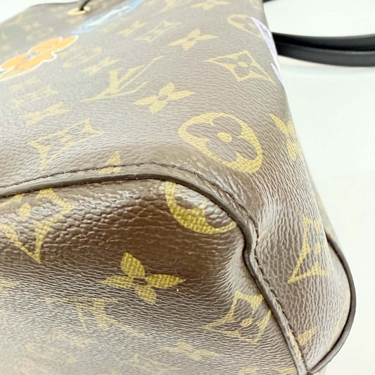 Louis Vuitton - Noe Bucket Bag with Stickers - Synthetic - Brown - (medium)