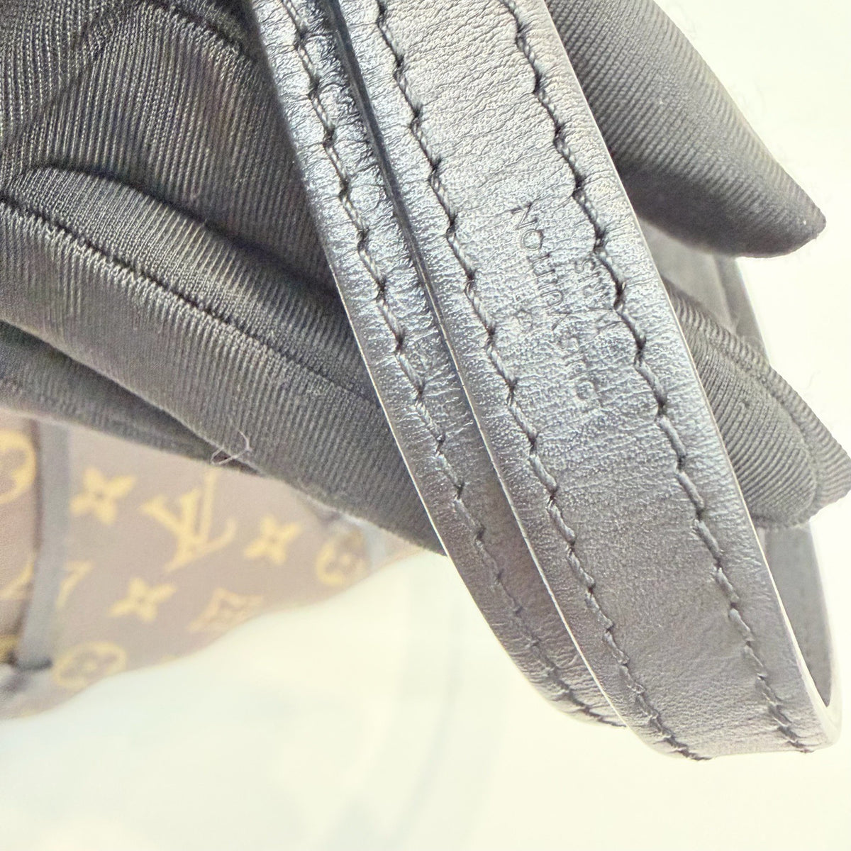Louis Vuitton - Noe Bucket Bag with Stickers - Synthetic - Brown - (medium)