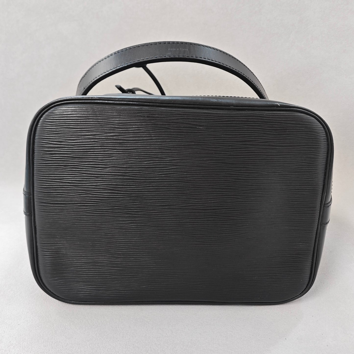 Louis Vuitton - Noe - Leather - Black - (medium)