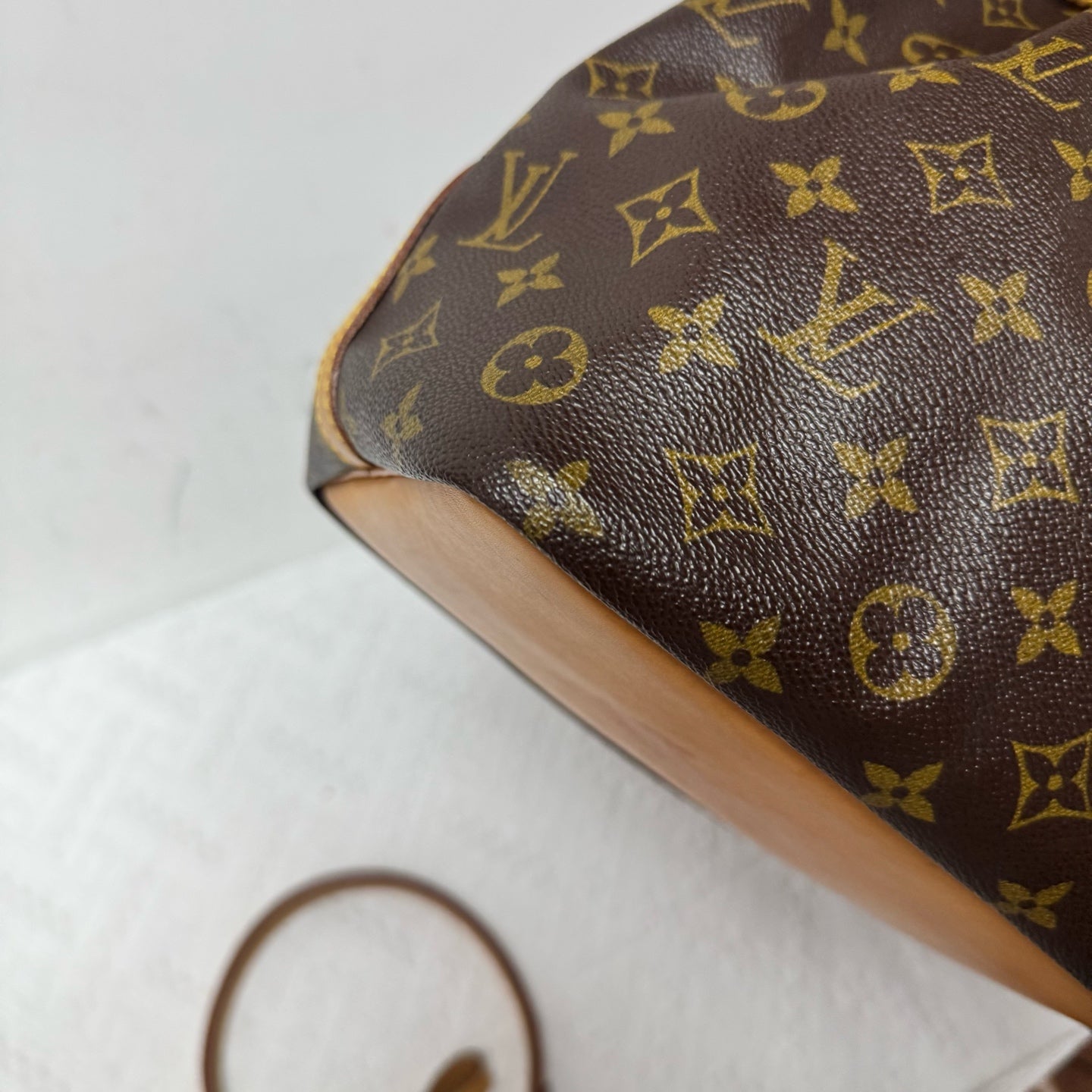Louis Vuitton - Noe - Leather - Brown - (medium)