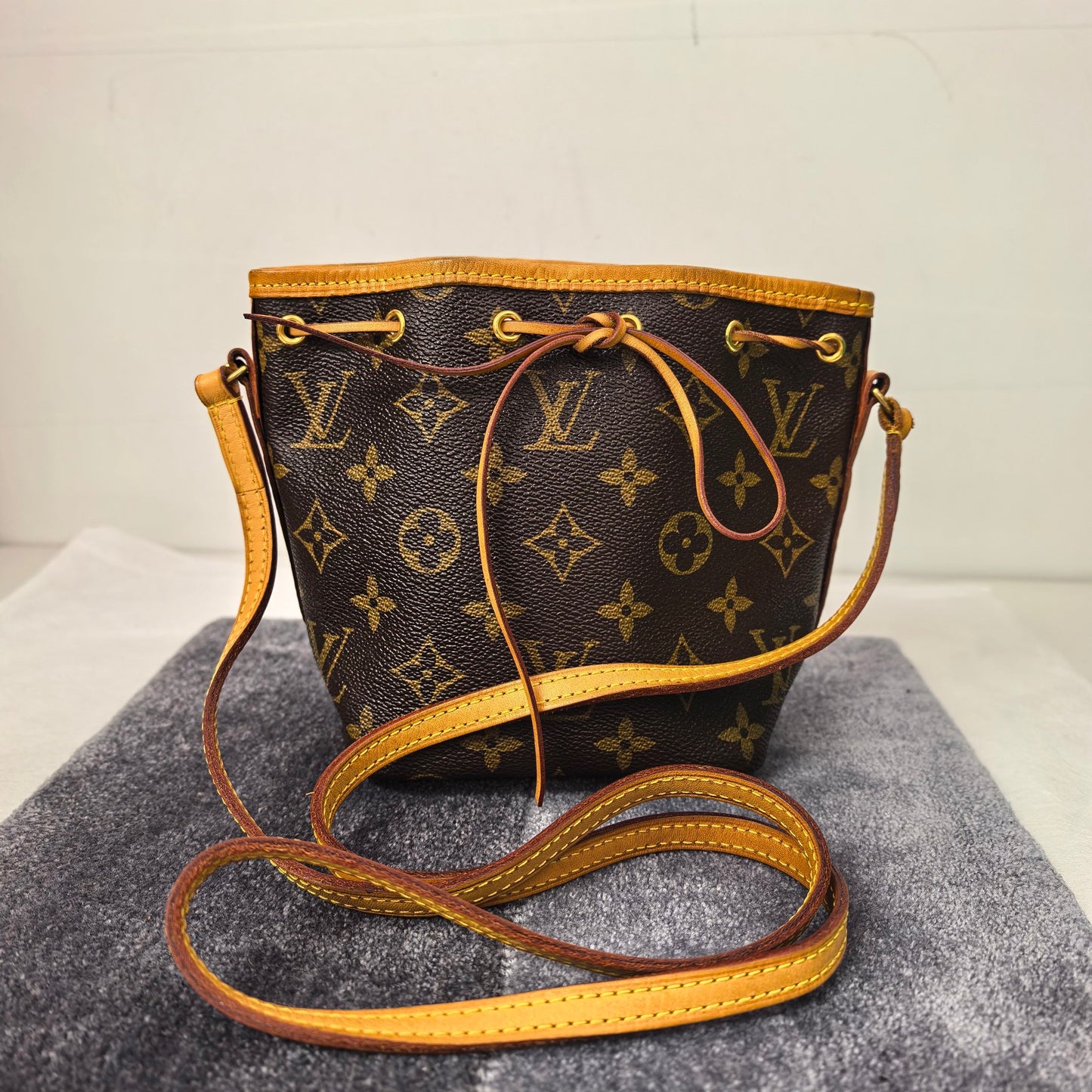 Louis Vuitton - Noe - Leather - Brown - (mini)