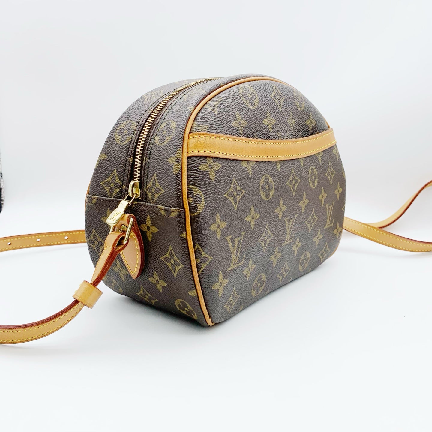 Louis Vuitton - Noe - Leather - Brown - (small)