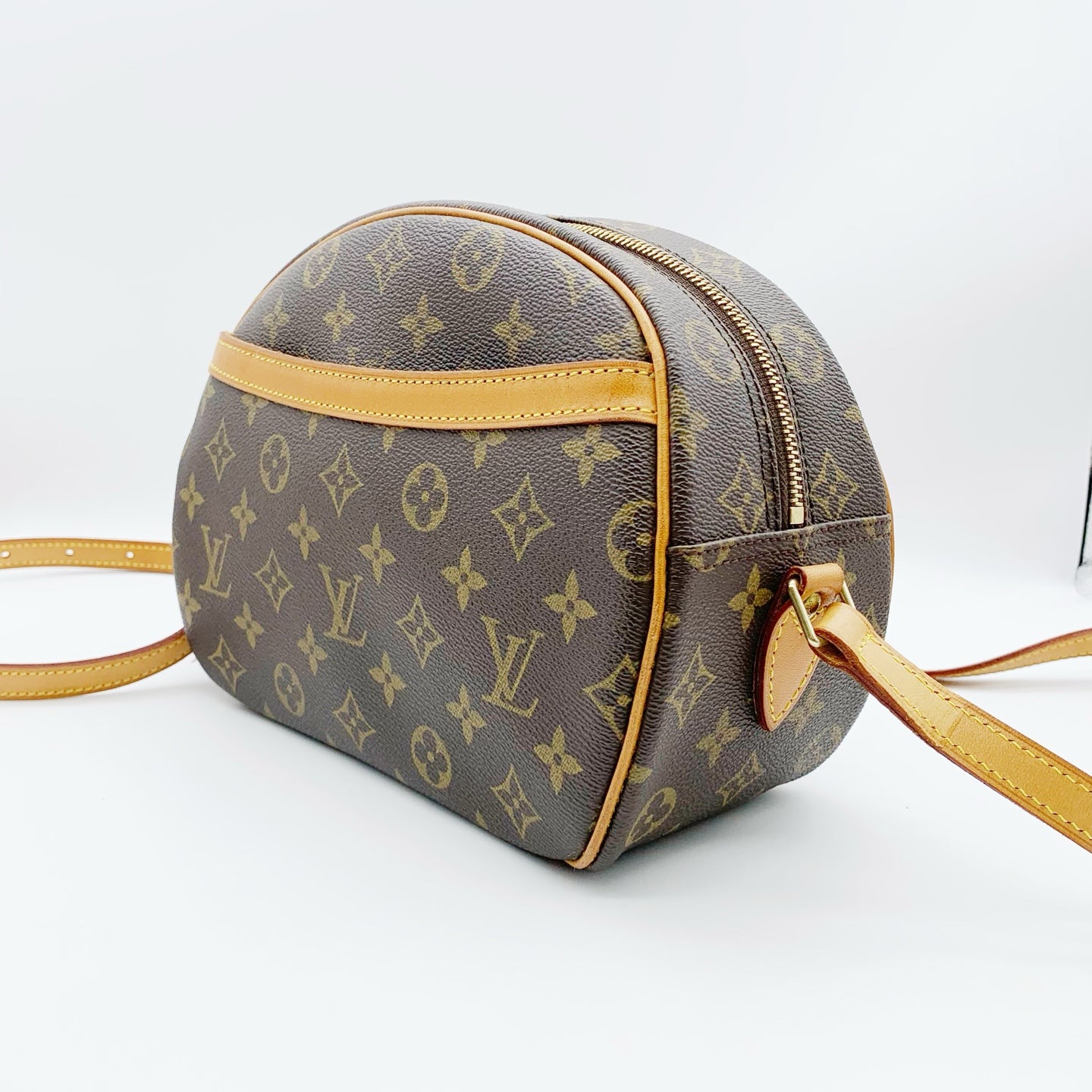 Louis Vuitton - Noe - Leather - Brown - (small)