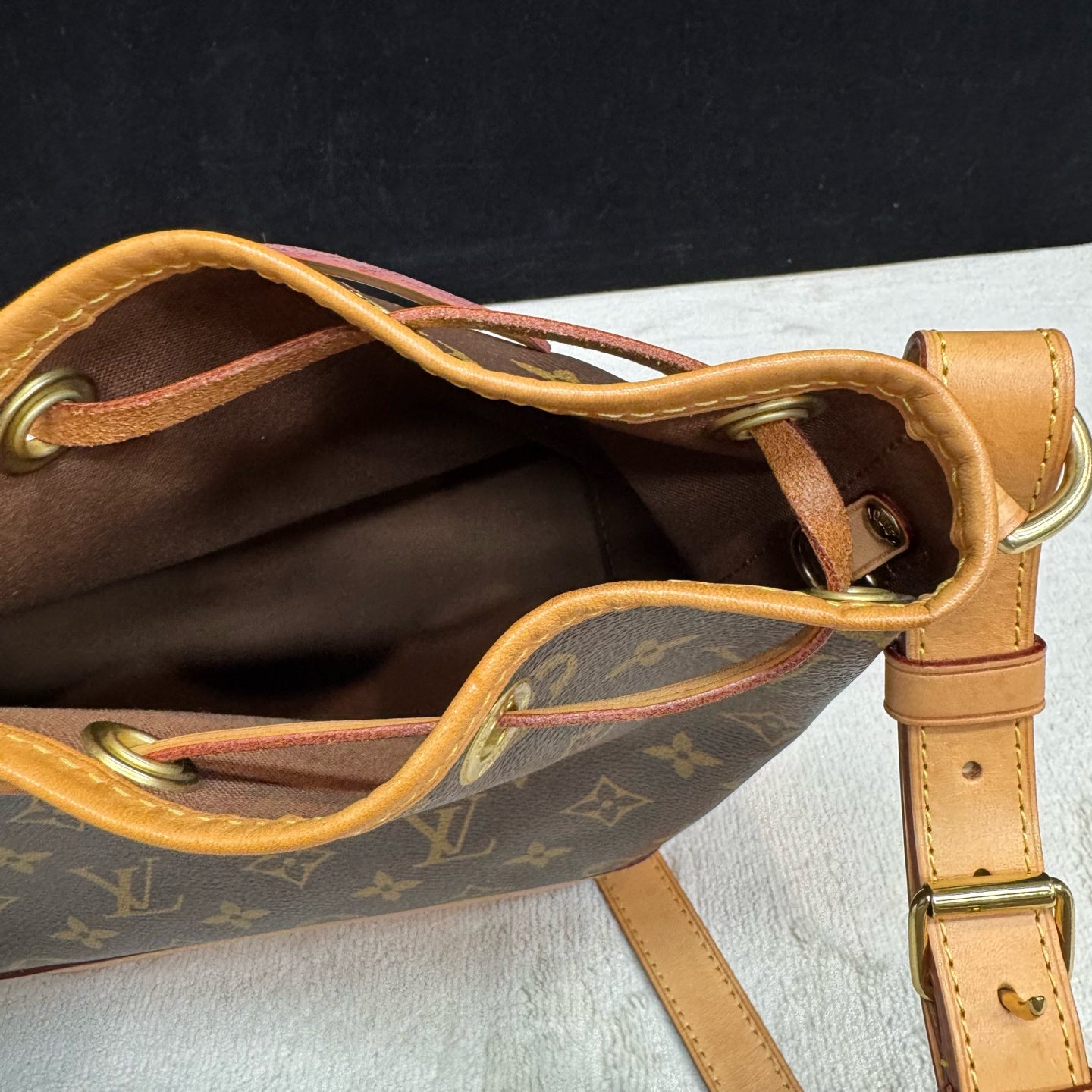 Louis Vuitton - Noé - Leather - Brown - (small)