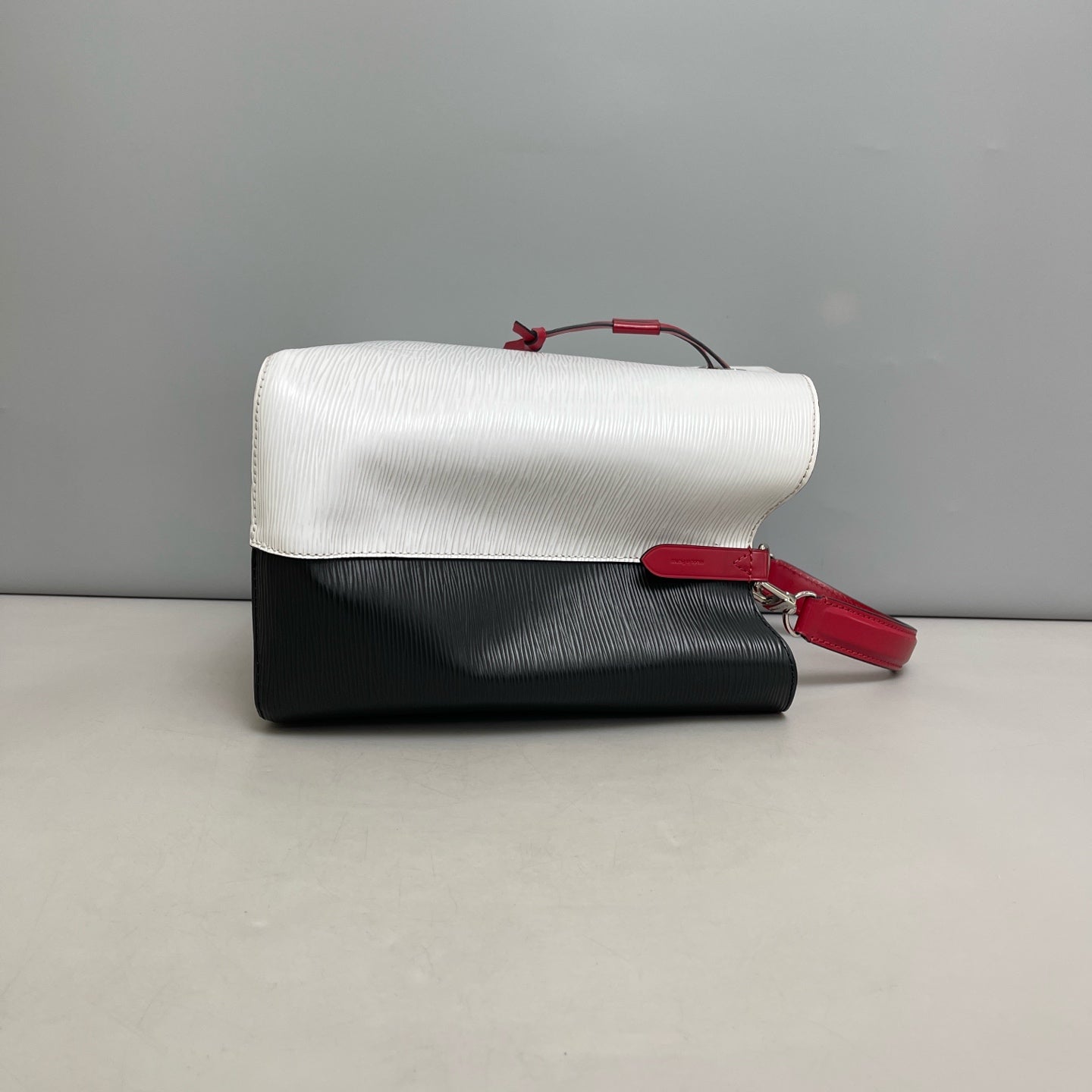 Louis Vuitton - Noe - Leather - Multicolour - (medium)
