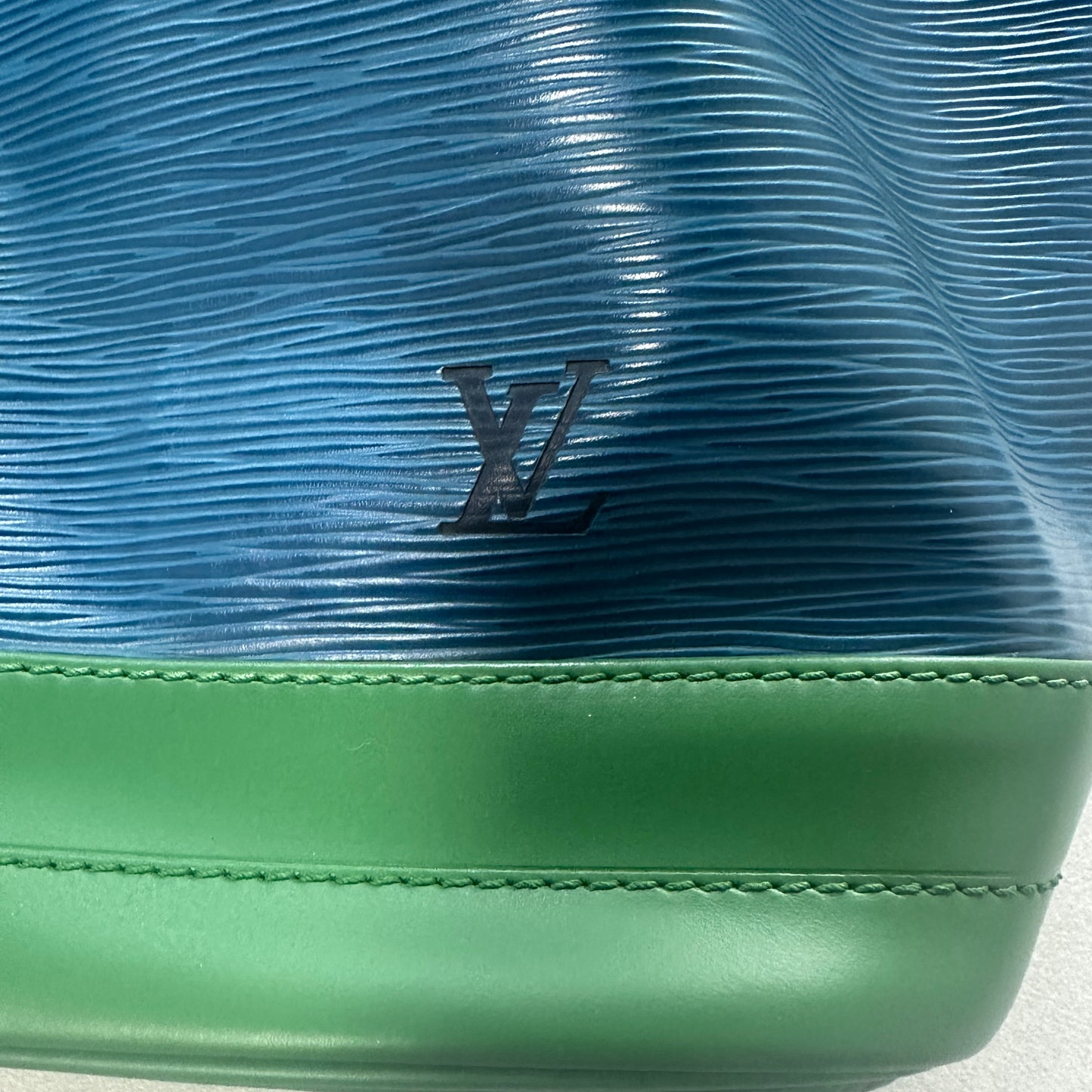 Louis Vuitton - Noé - Leather - Multicolour - (medium)