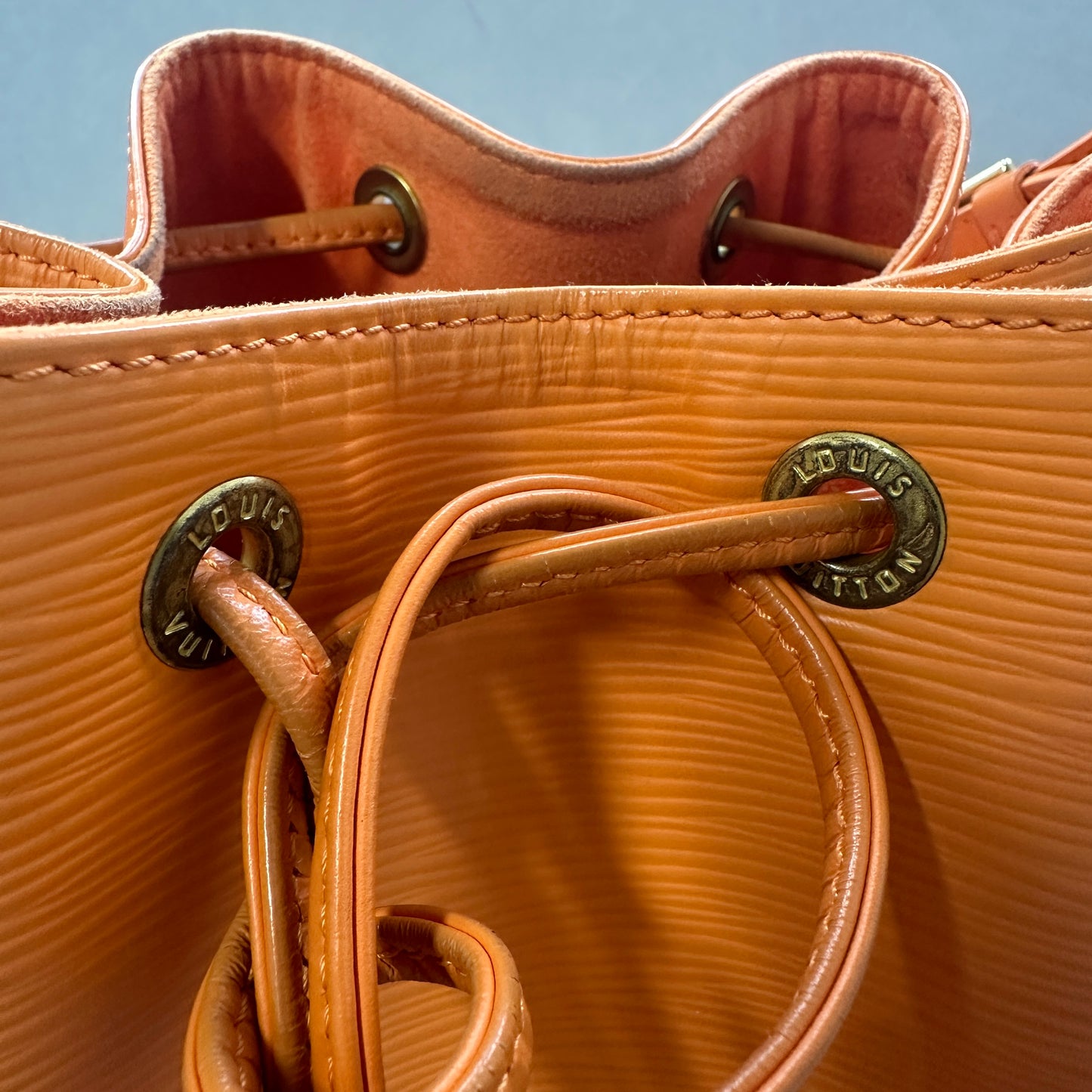 Louis Vuitton - Noe - Leather - Orange - (medium)