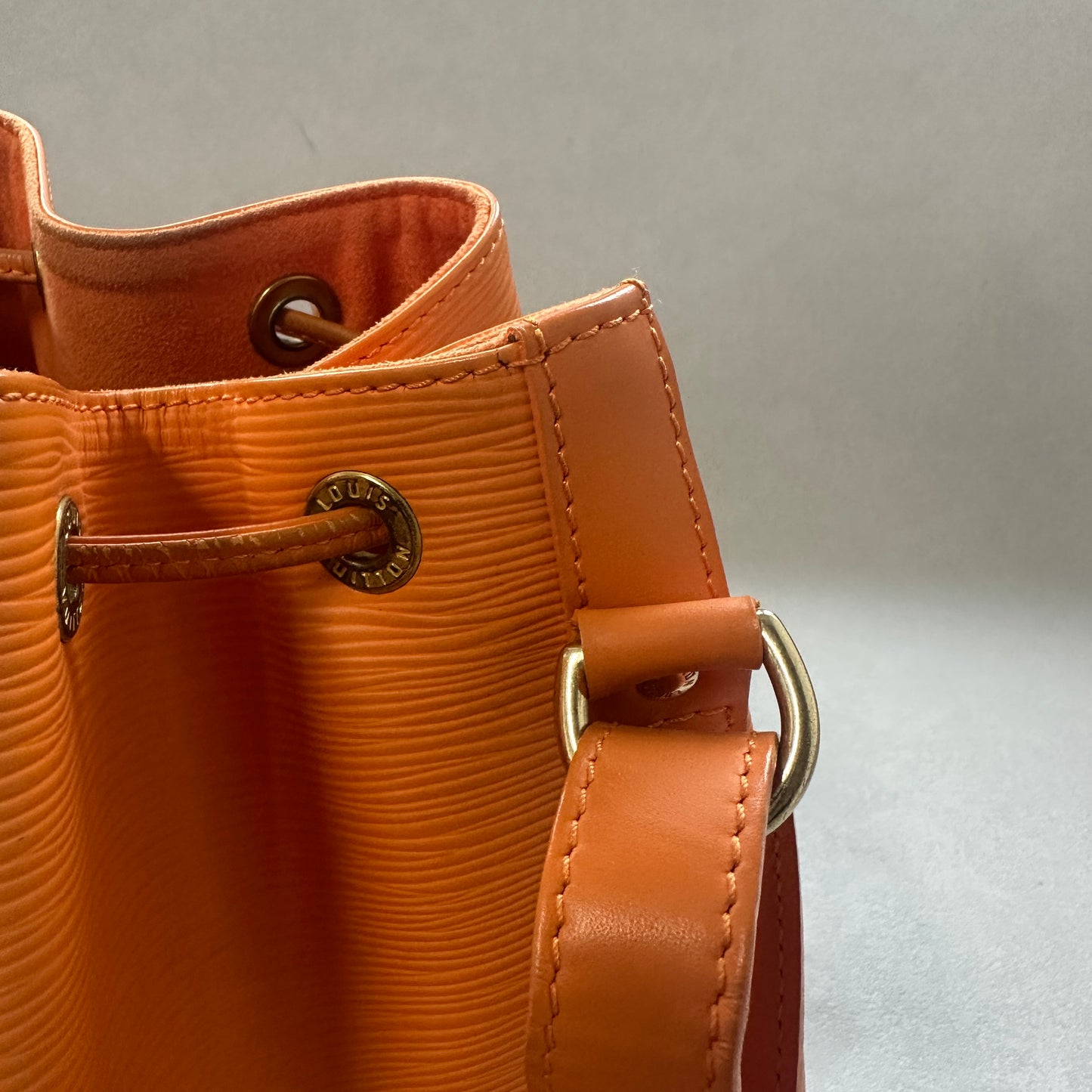 Louis Vuitton - Noe - Leather - Orange - (medium)