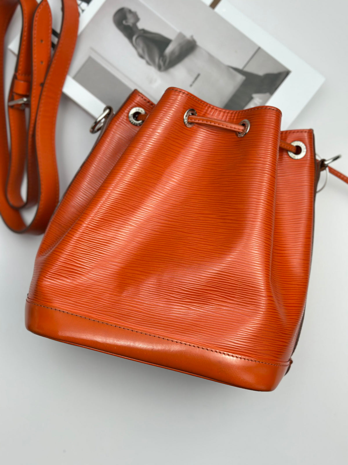 Louis Vuitton - Noe - Leather - Orange - (Small)