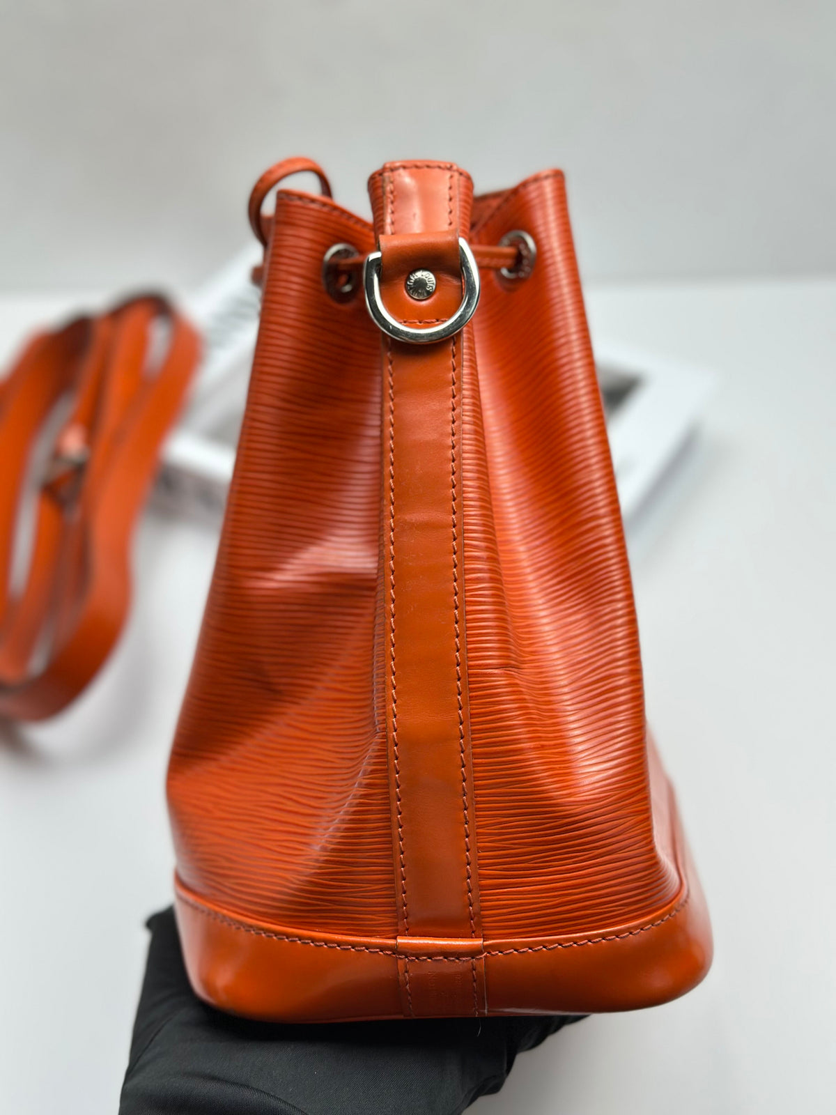 Louis Vuitton - Noe - Leather - Orange - (Small)
