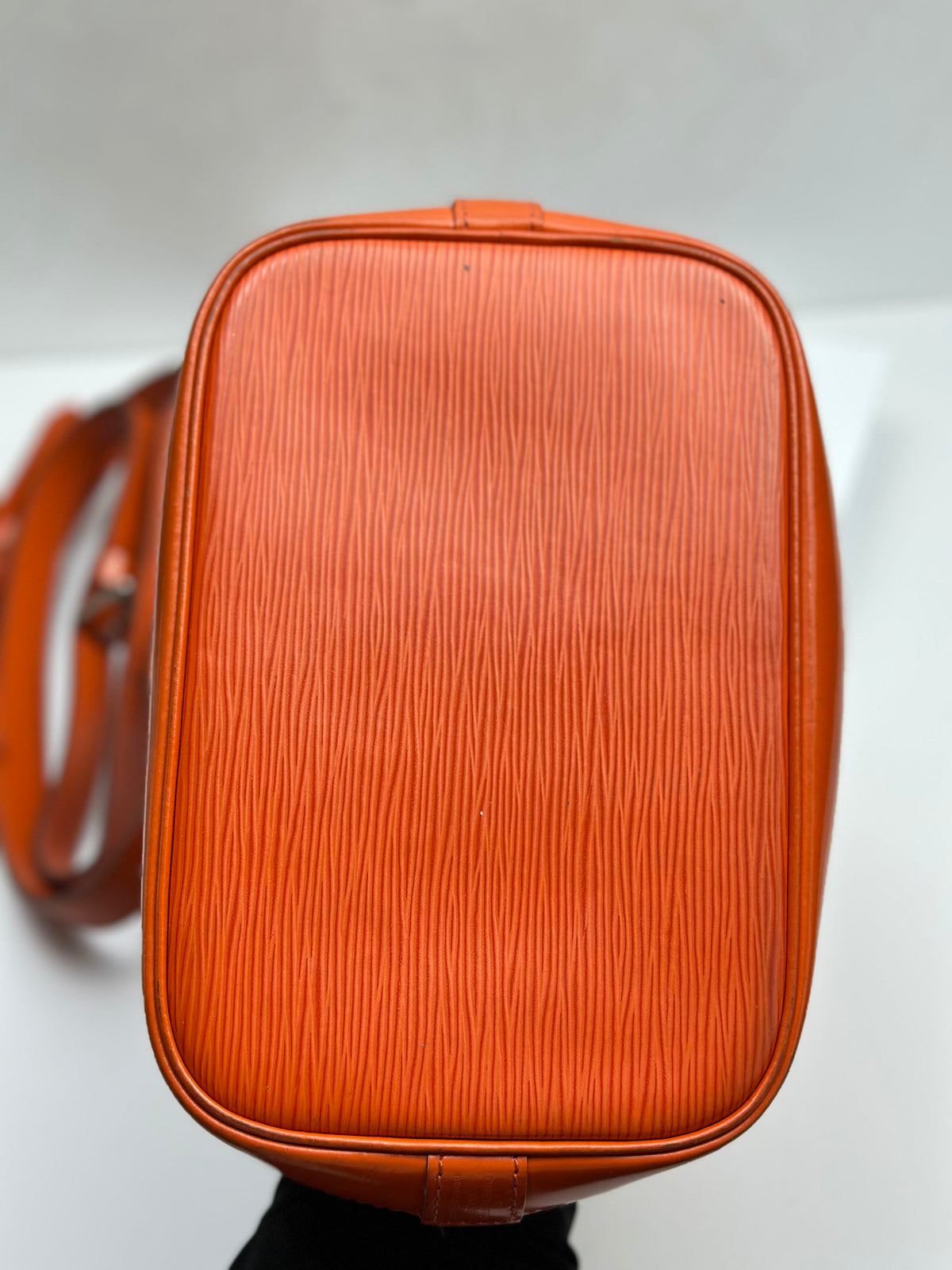 Louis Vuitton - Noe - Leather - Orange - (Small)